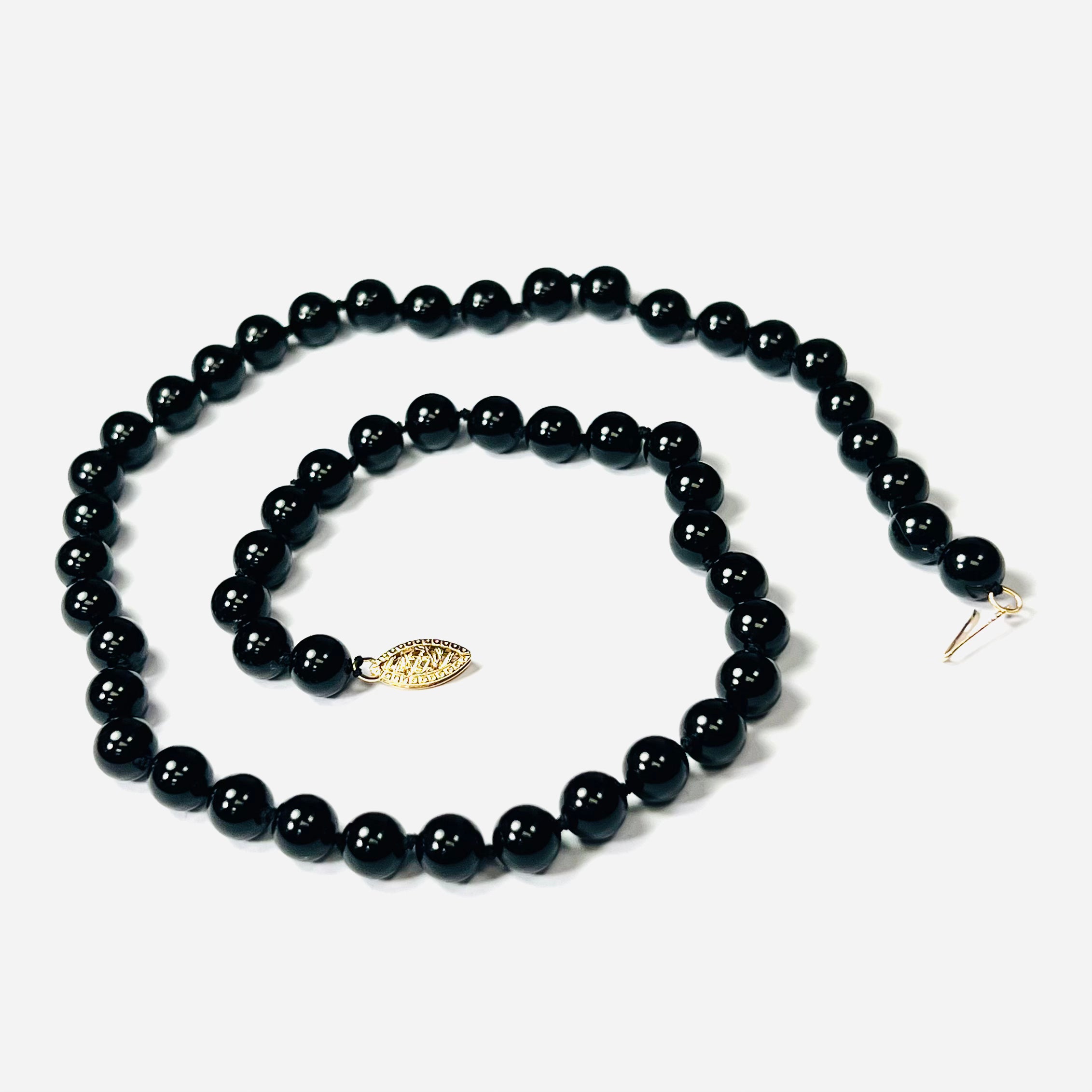 Onyx Beaded Antique 16.5" 14K Yellow Gold Clasp Necklace