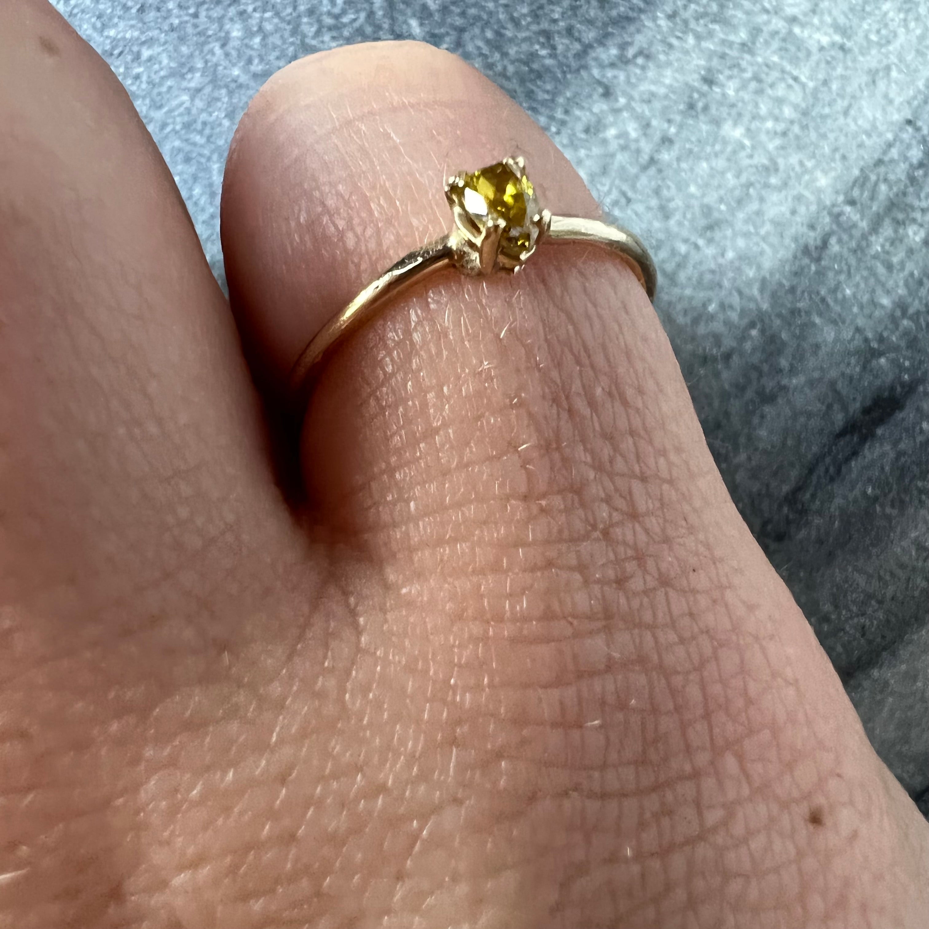 Solid 14K Yellow Gold Yellow Pear Diamond Dainty Ring Band Size 6.50