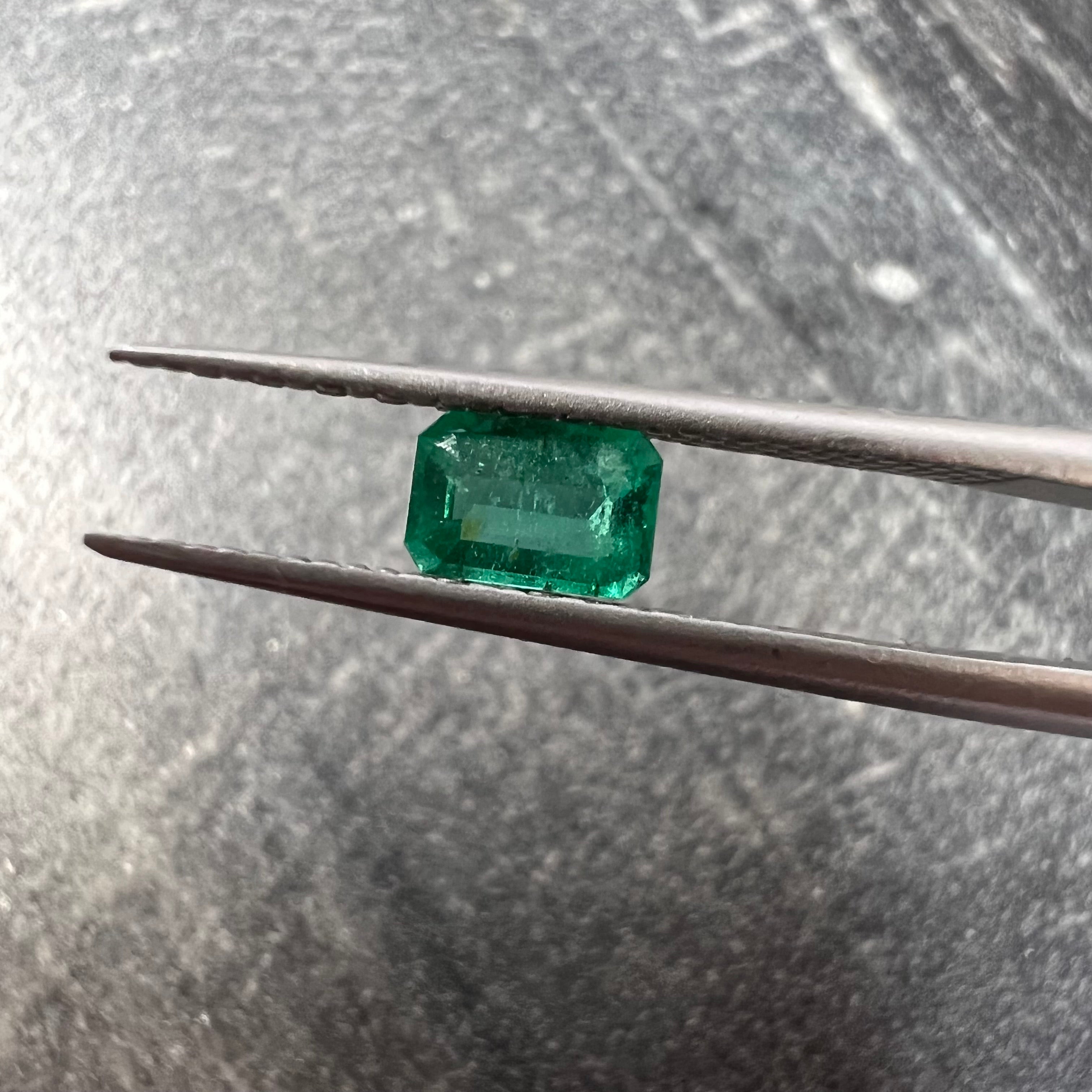 .41CT Loose Natural Colombian Emerald Cut 5.79x3.84x2.38mm Earth mined Gemstone