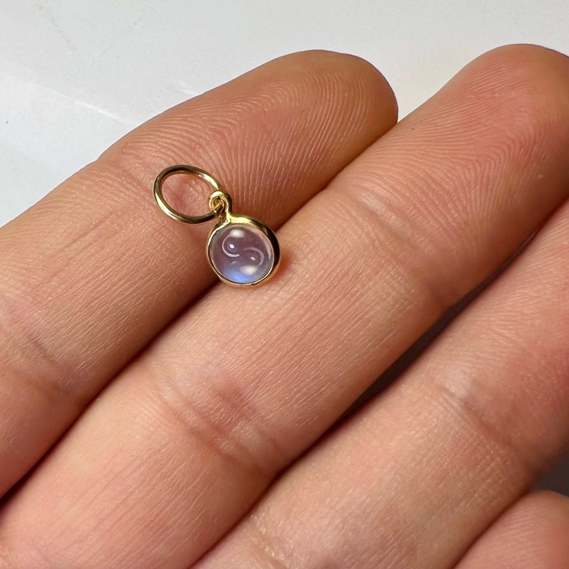 Cabochon Moonstone 14K Yellow Gold Pendant Charm 14x7mm
