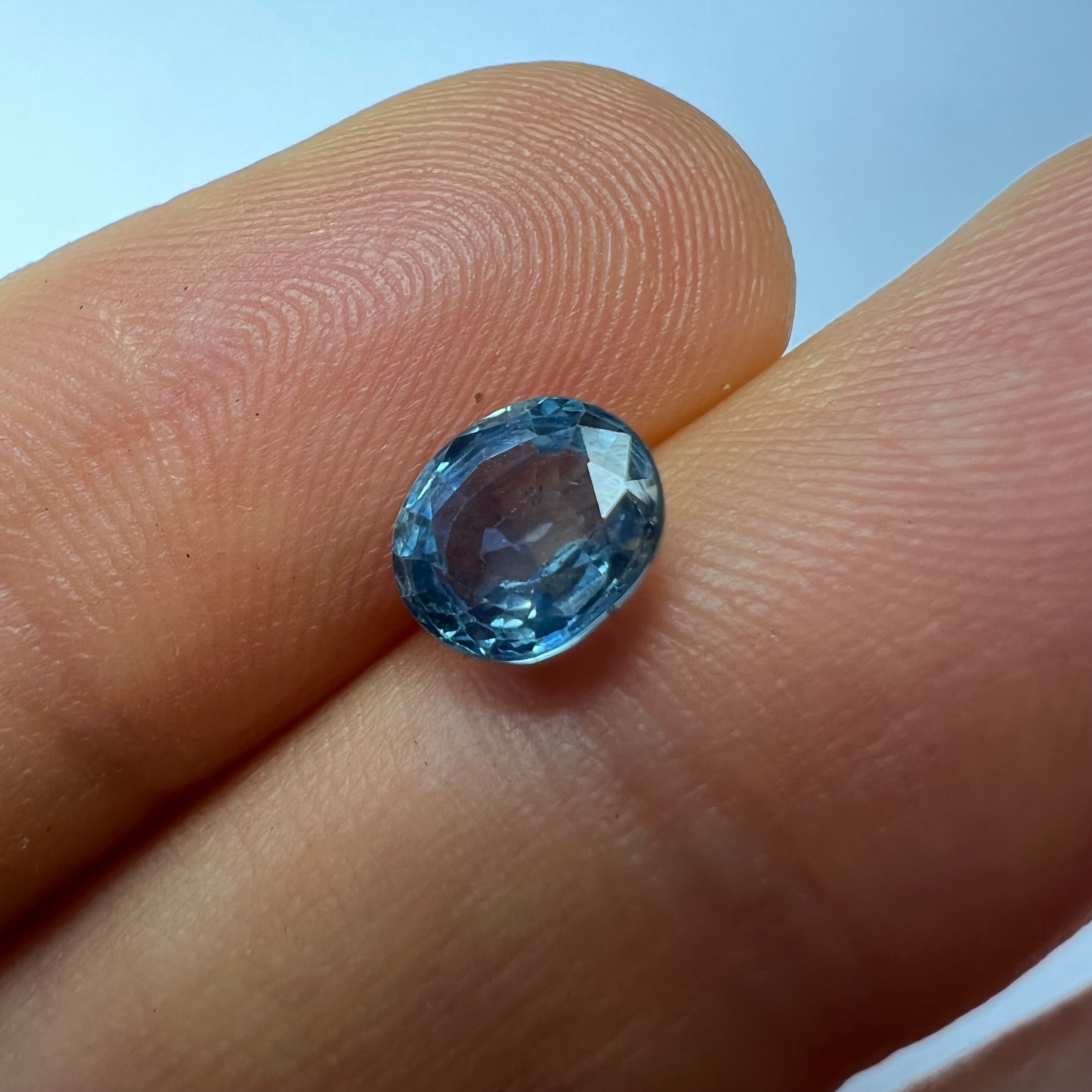 1.41CTW Loose Natural Oval Sapphire 6.86x6.04x3.12mm Earth mined Gemstone