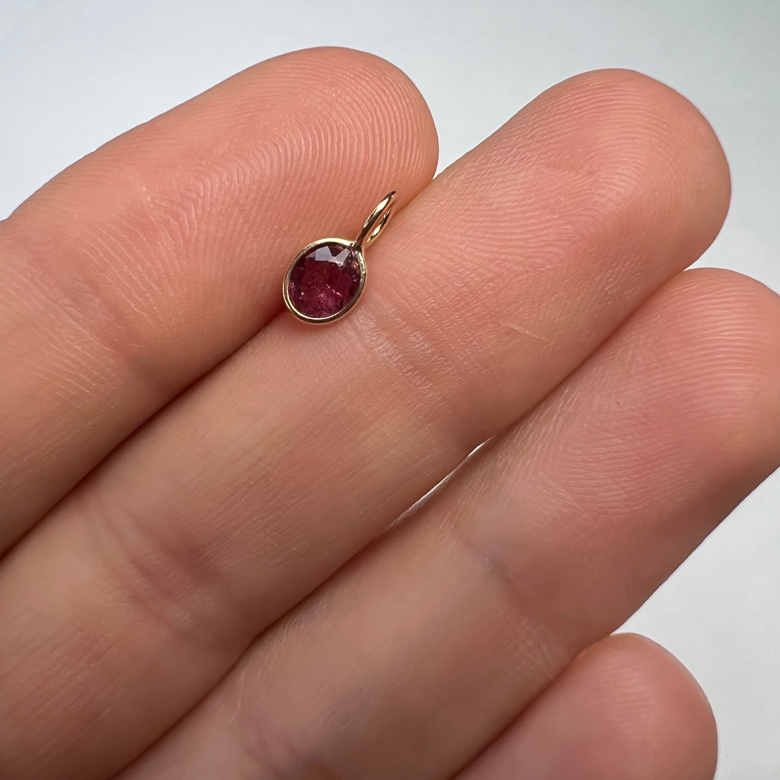 .40CT Natural Oval Ruby 14K Yellow Gold Pendant Charm 10x5mm