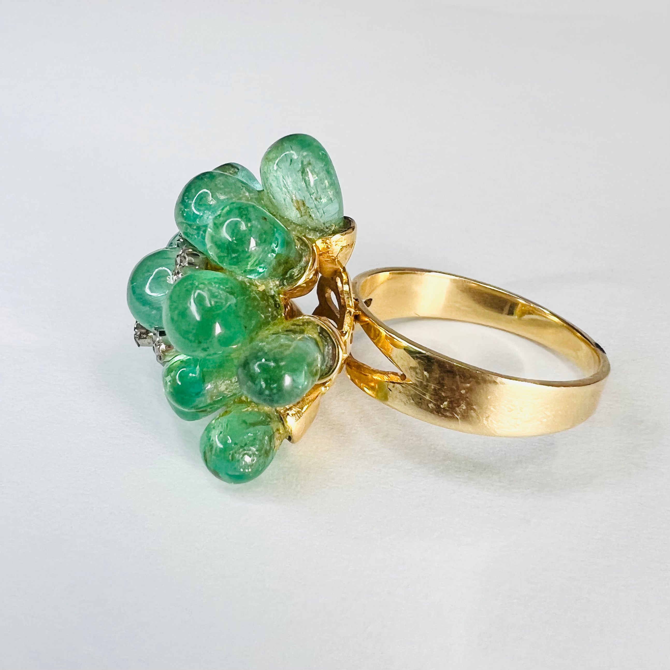 Solid 14K Yellow Gold Cabochon Emerald Droplet Cluster with Diamonds Ring Size 7