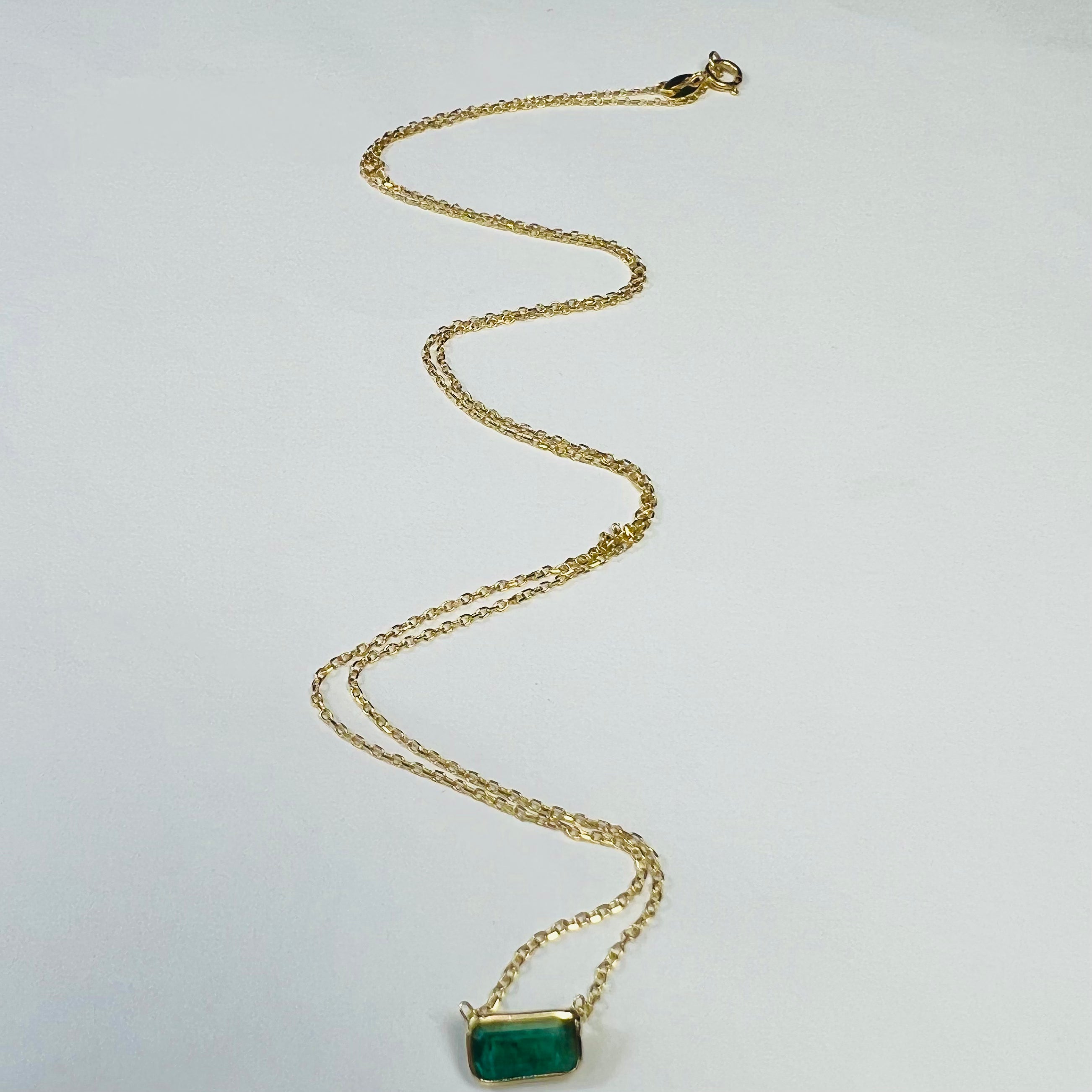 .60ct Emerald 18" 14K Yellow Gold Cable Chain Necklace