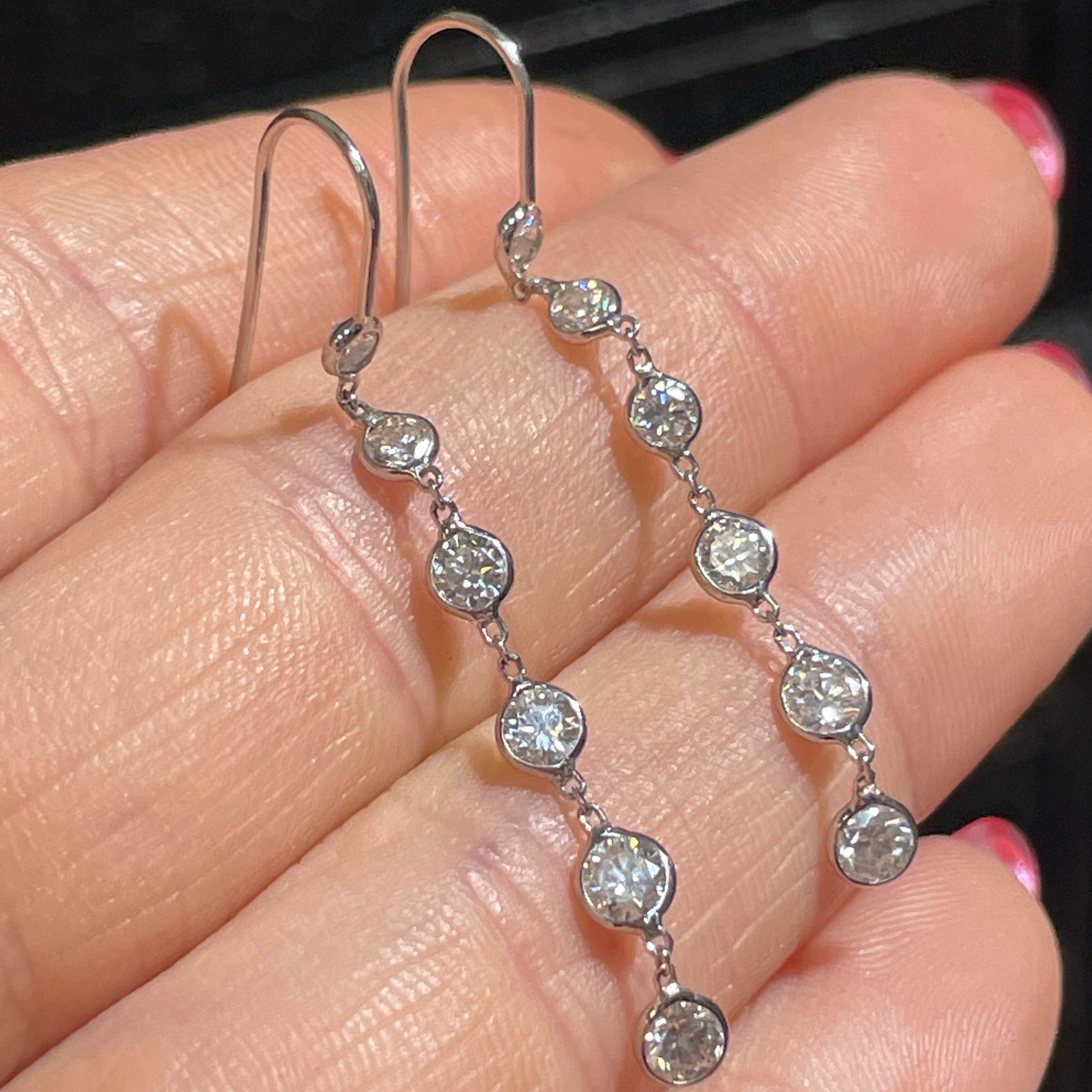 1.2ct Graduated Natural Diamond Earrings