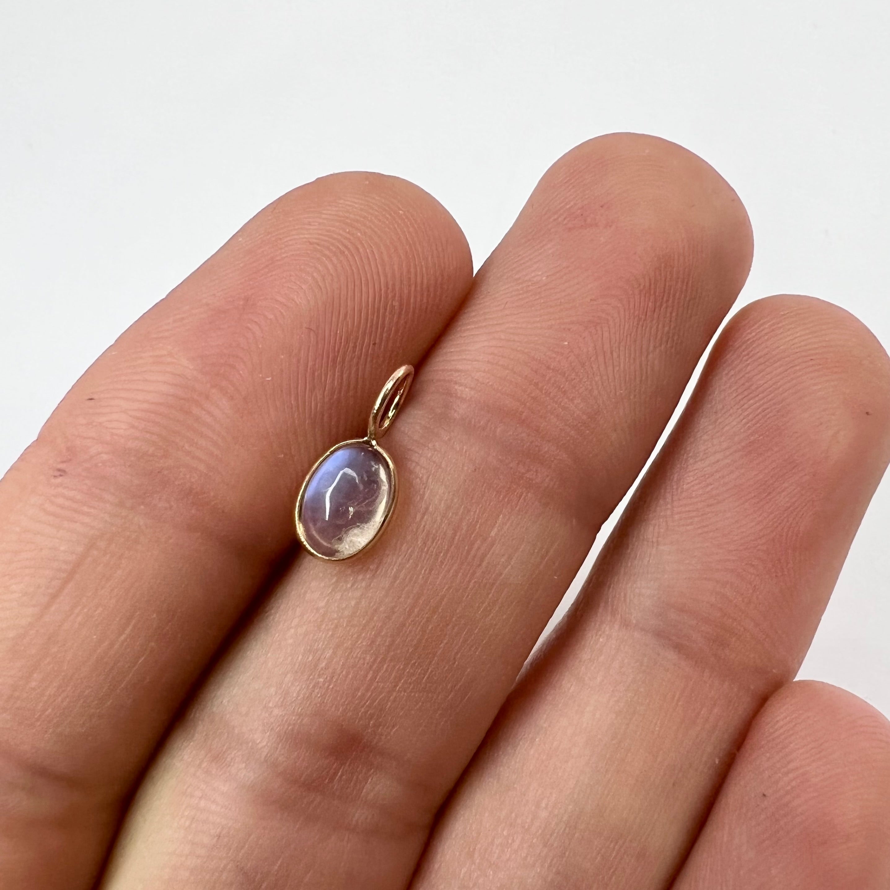 Cabochon Moonstone 14K Yellow Gold Pendant Charm 12.42x5.63x3.11mm