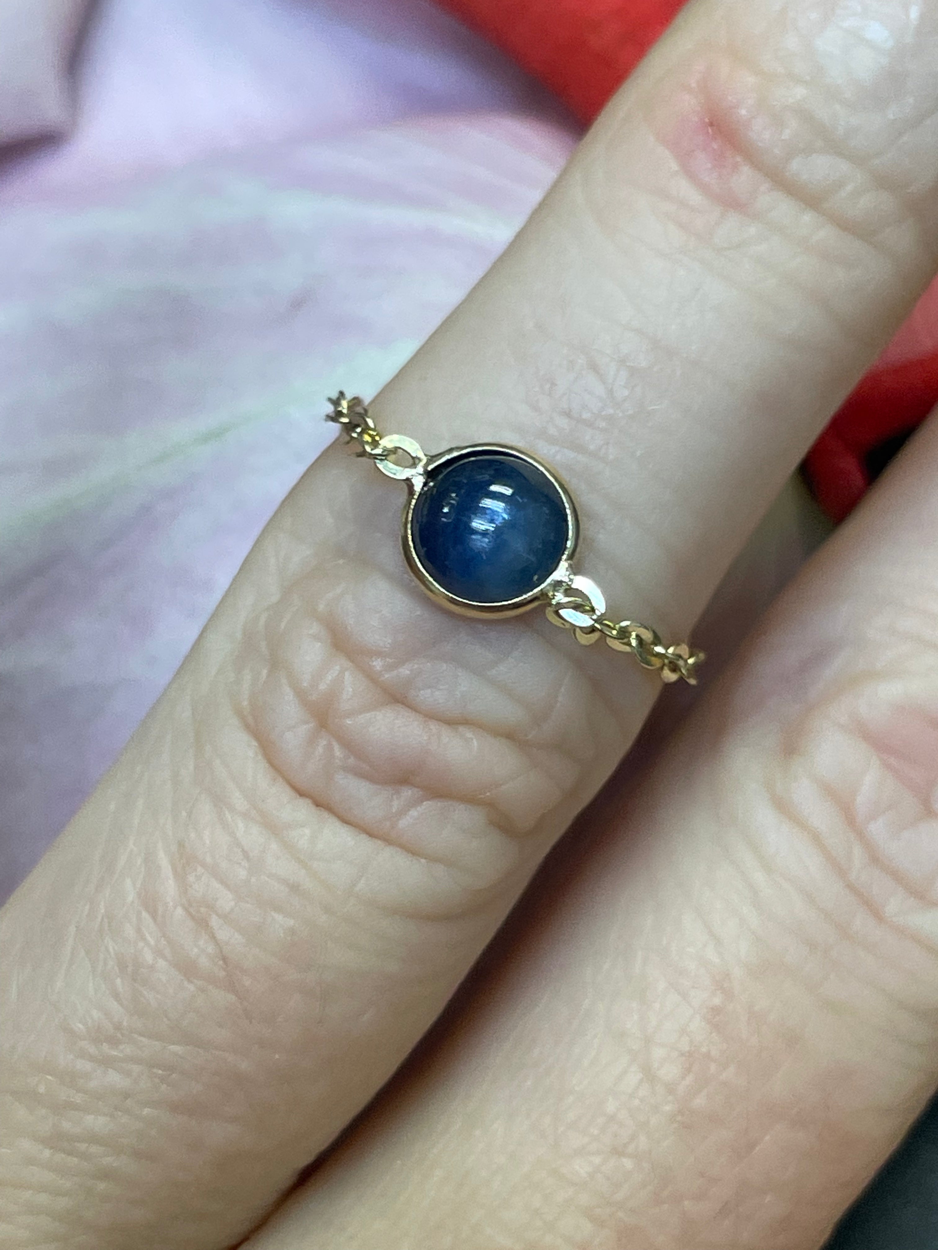 Solid 14K Yellow Gold Natural .90CT Sapphire Cabochon Chain Ring Size 5