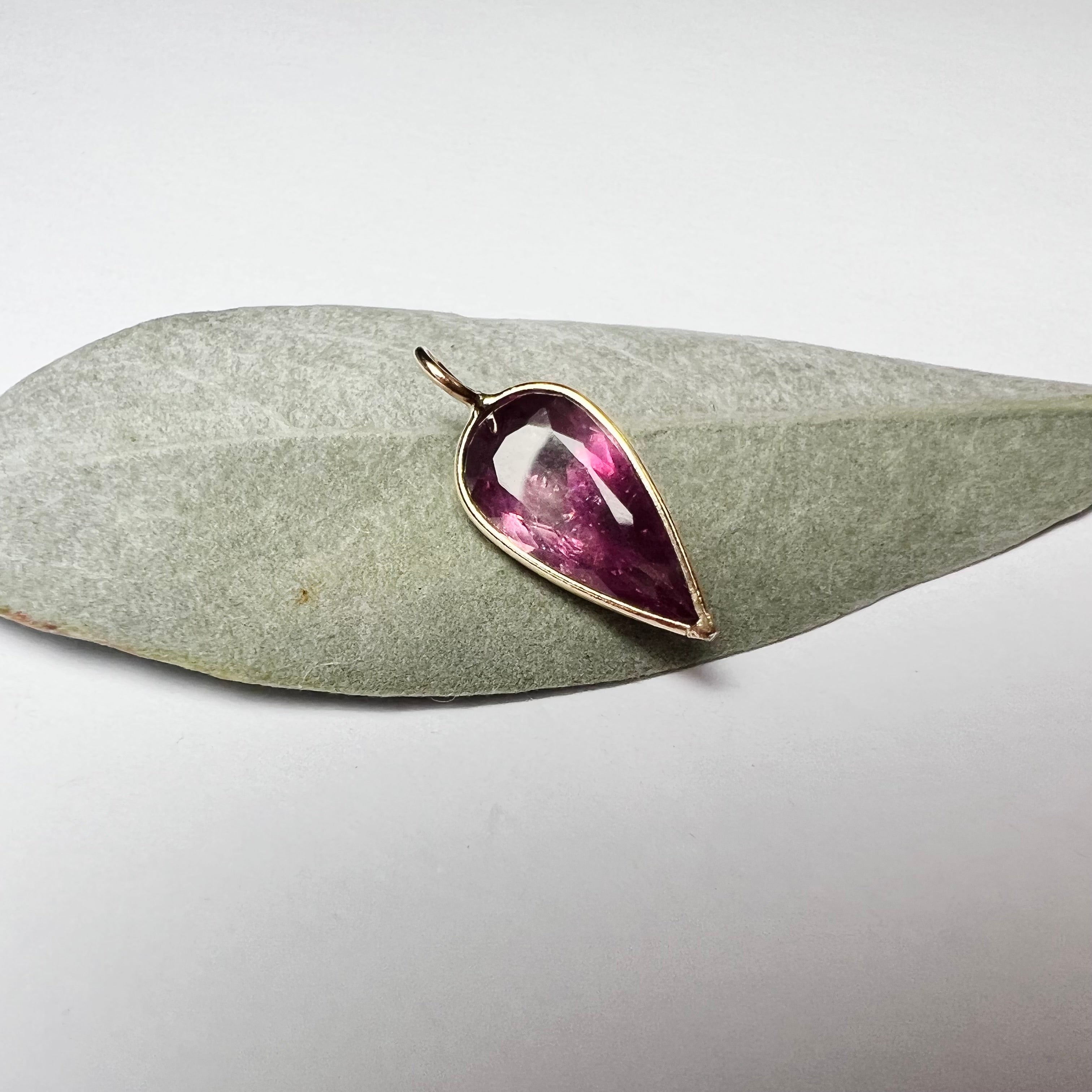 Natural Pink Pear Tourmaline14K Yellow Gold Pendant Charm 16x7mm