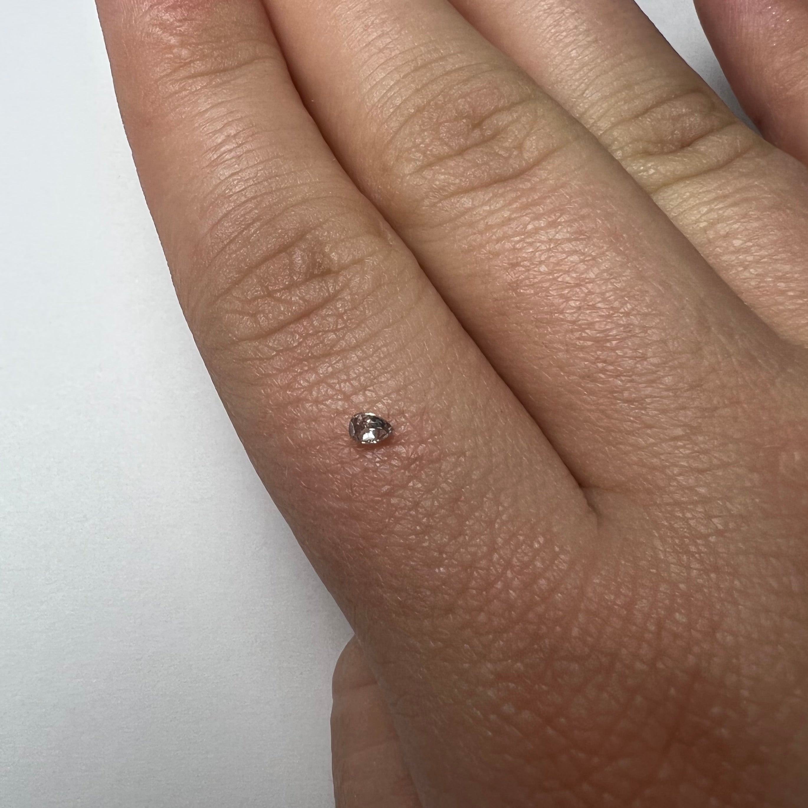 .11CT Pear Diamond Light Pinkish Brown Vs1 3.12x2.46x1.74mm Natural Earth mined