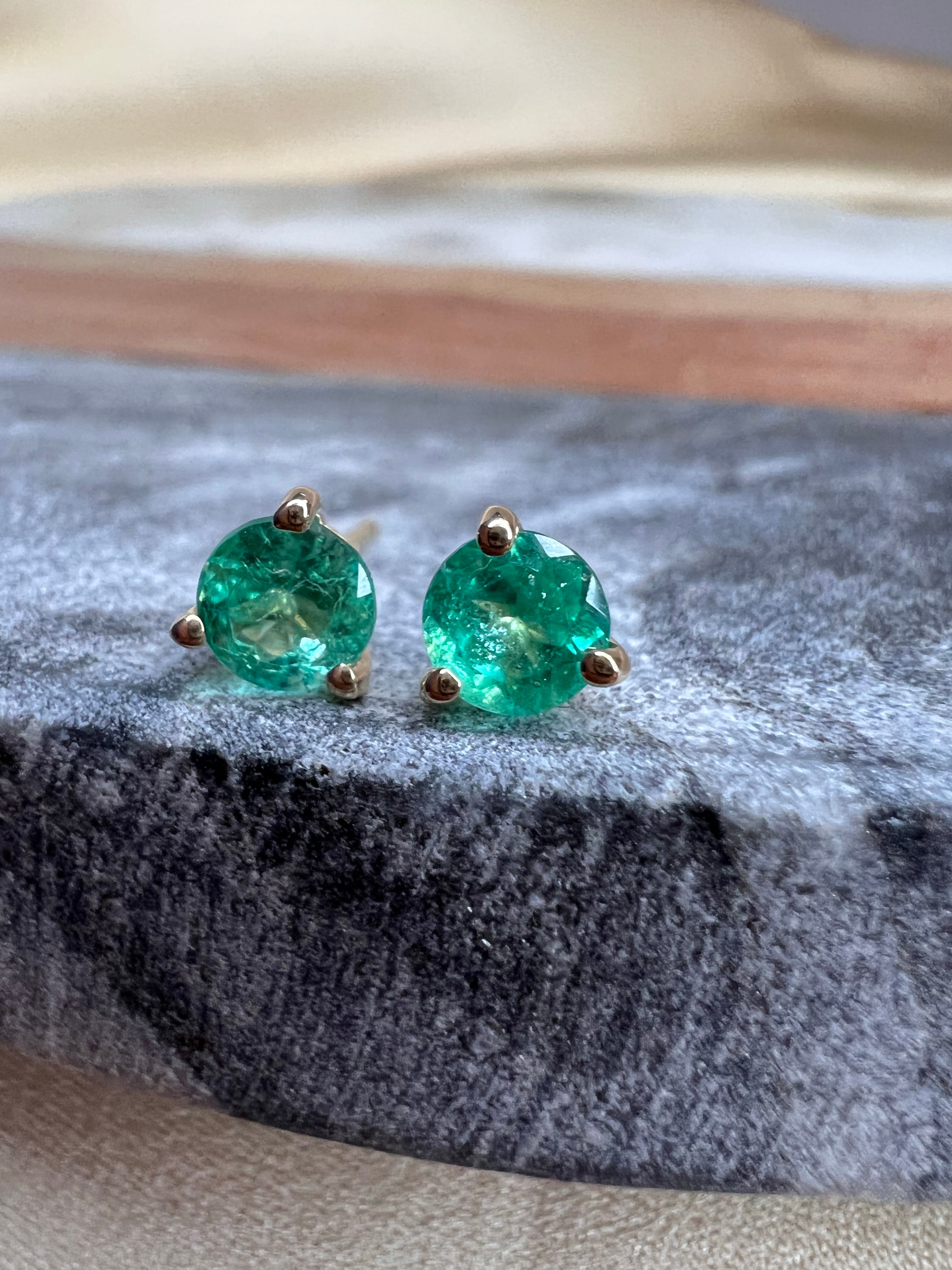 .95CT Colombian Emerald Round 14K Yellow Gold Stud Earrings