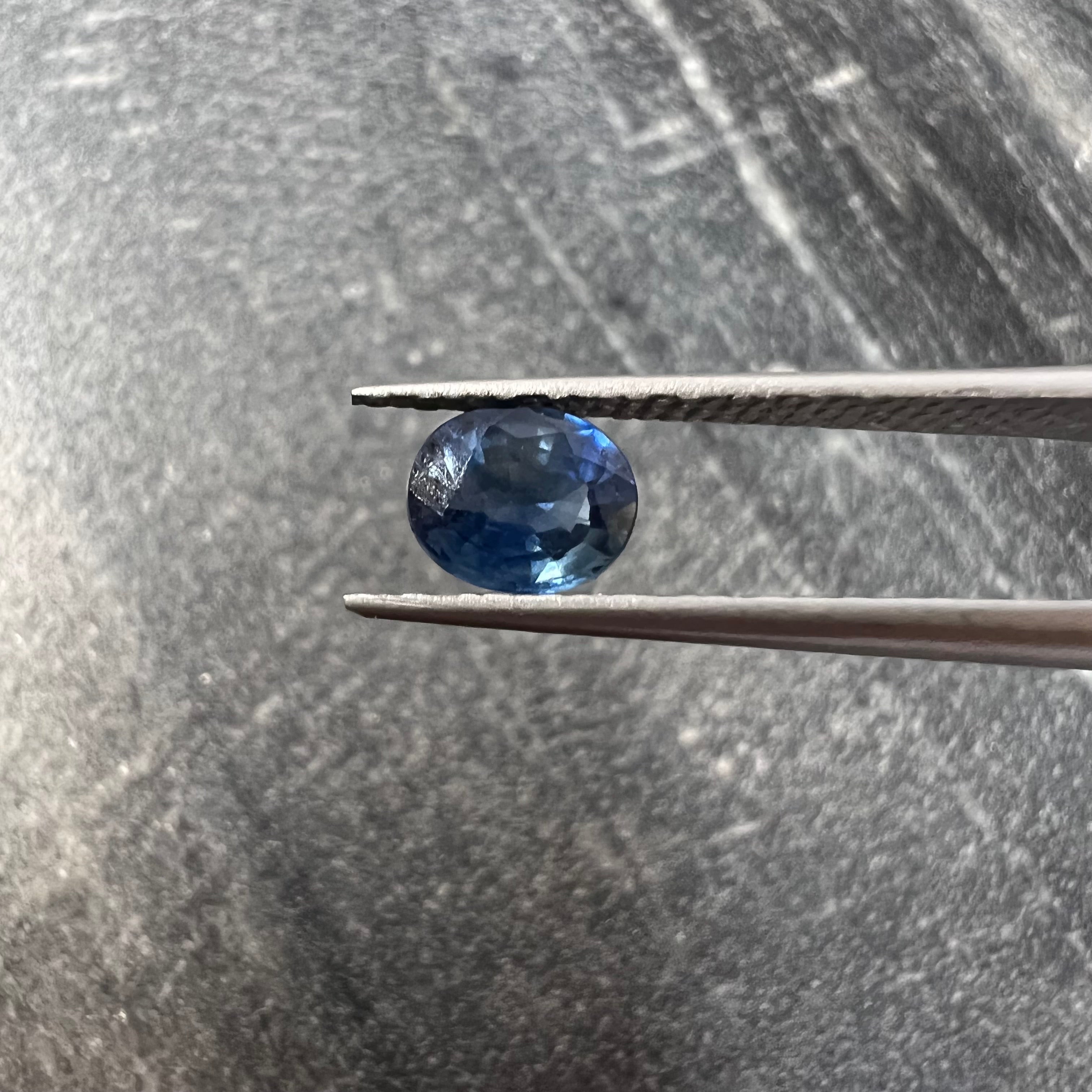 .75CT Loose Natural Oval Sapphire 5.92x5.03x2.66mm Earth mined Gemstone