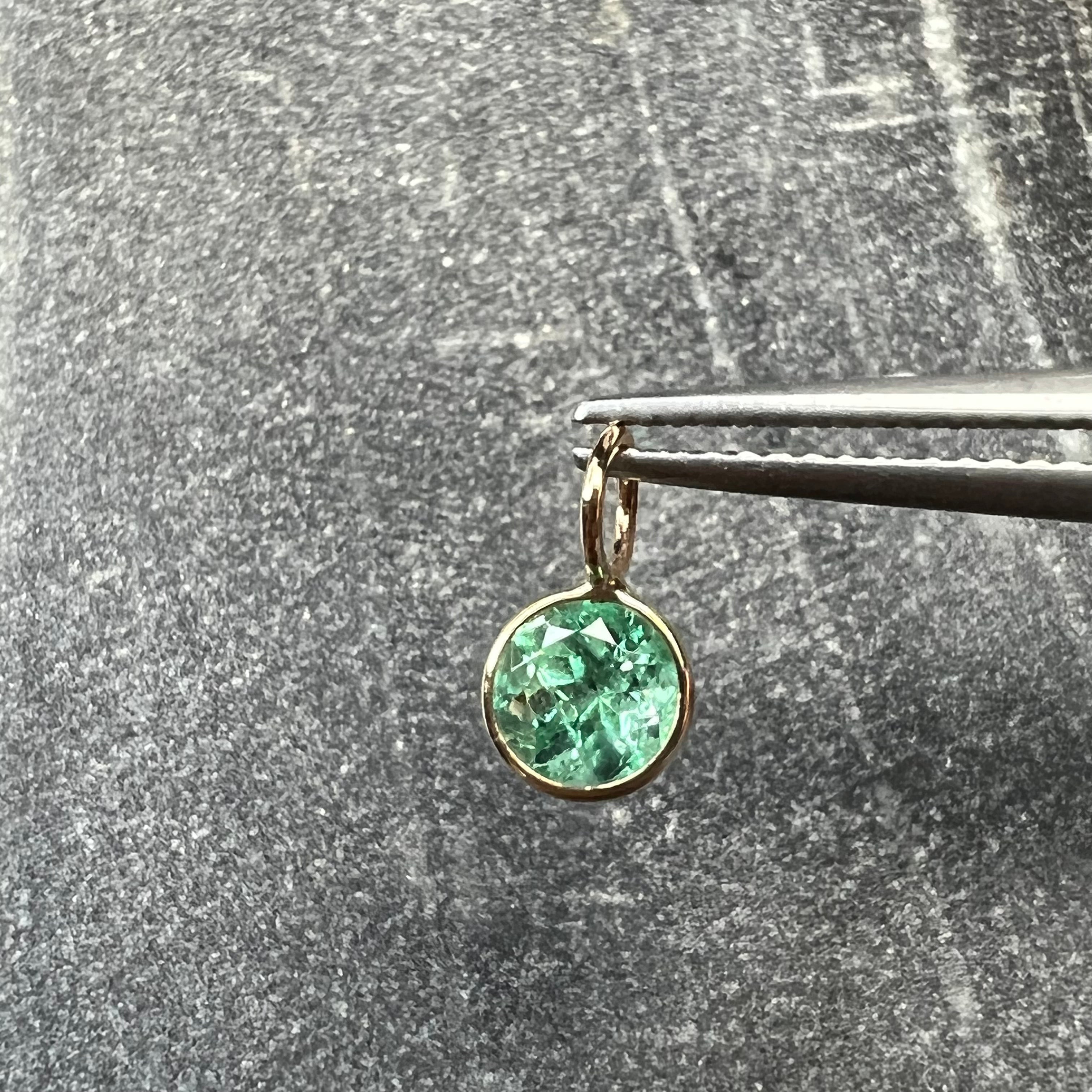 .80CT Natural Round Emerald 14K Yellow Gold Pendant Charm 10x5mm