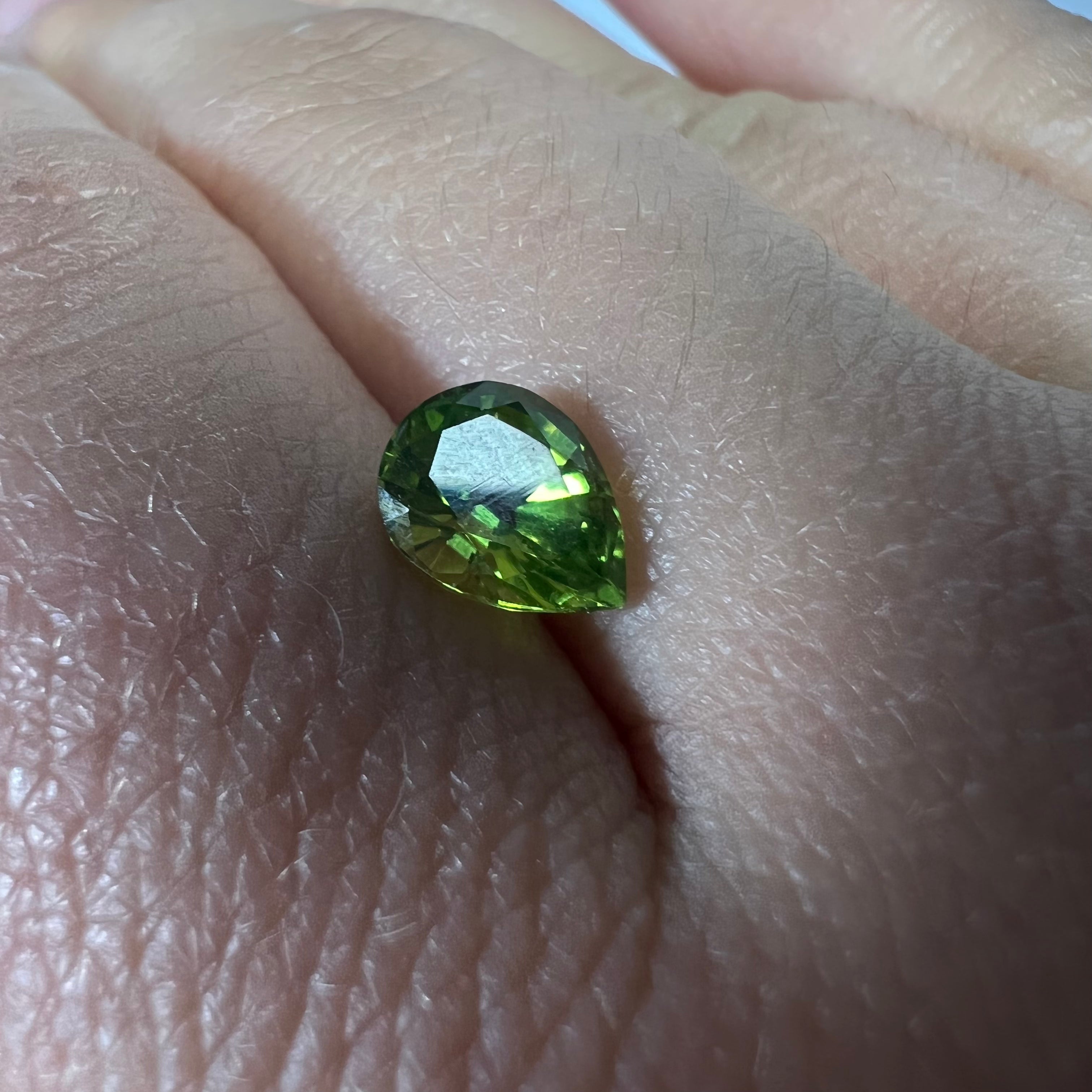 1.41 Loose Natural Pear Cut Peridot 8.06x6.20x4.48mm Earth mined Gemstone