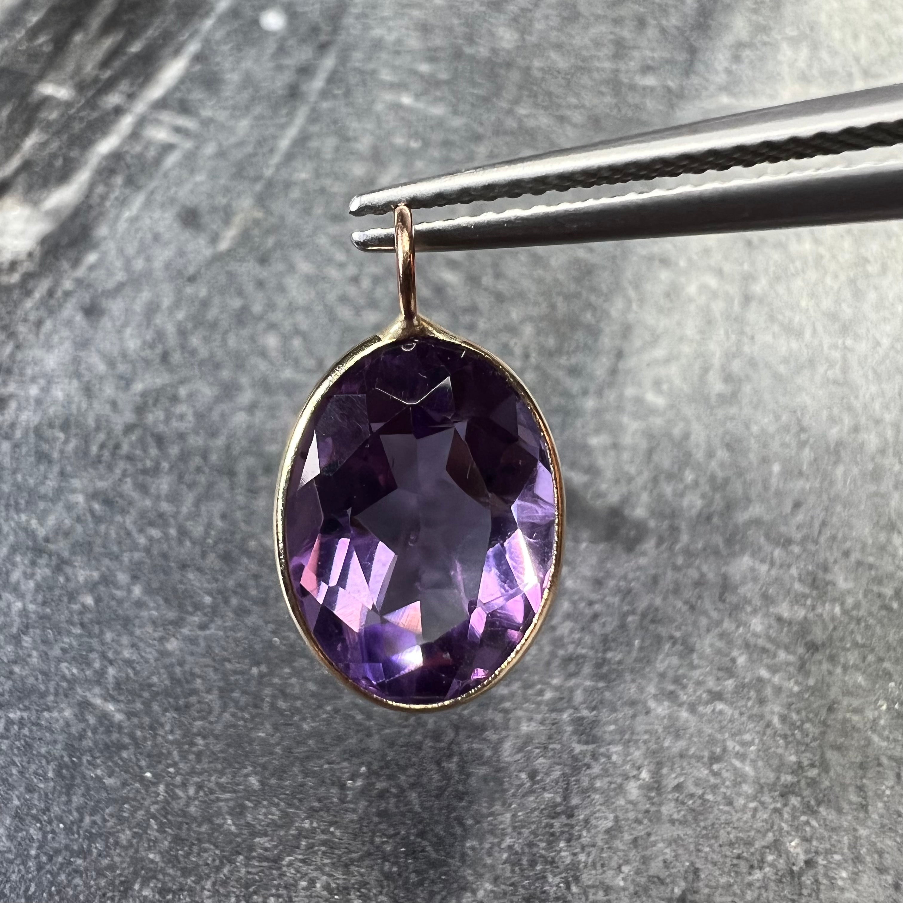 4.27CT Natural Oval Violet Amethyst 14K Yellow Gold Pendant Charm 17x10mm