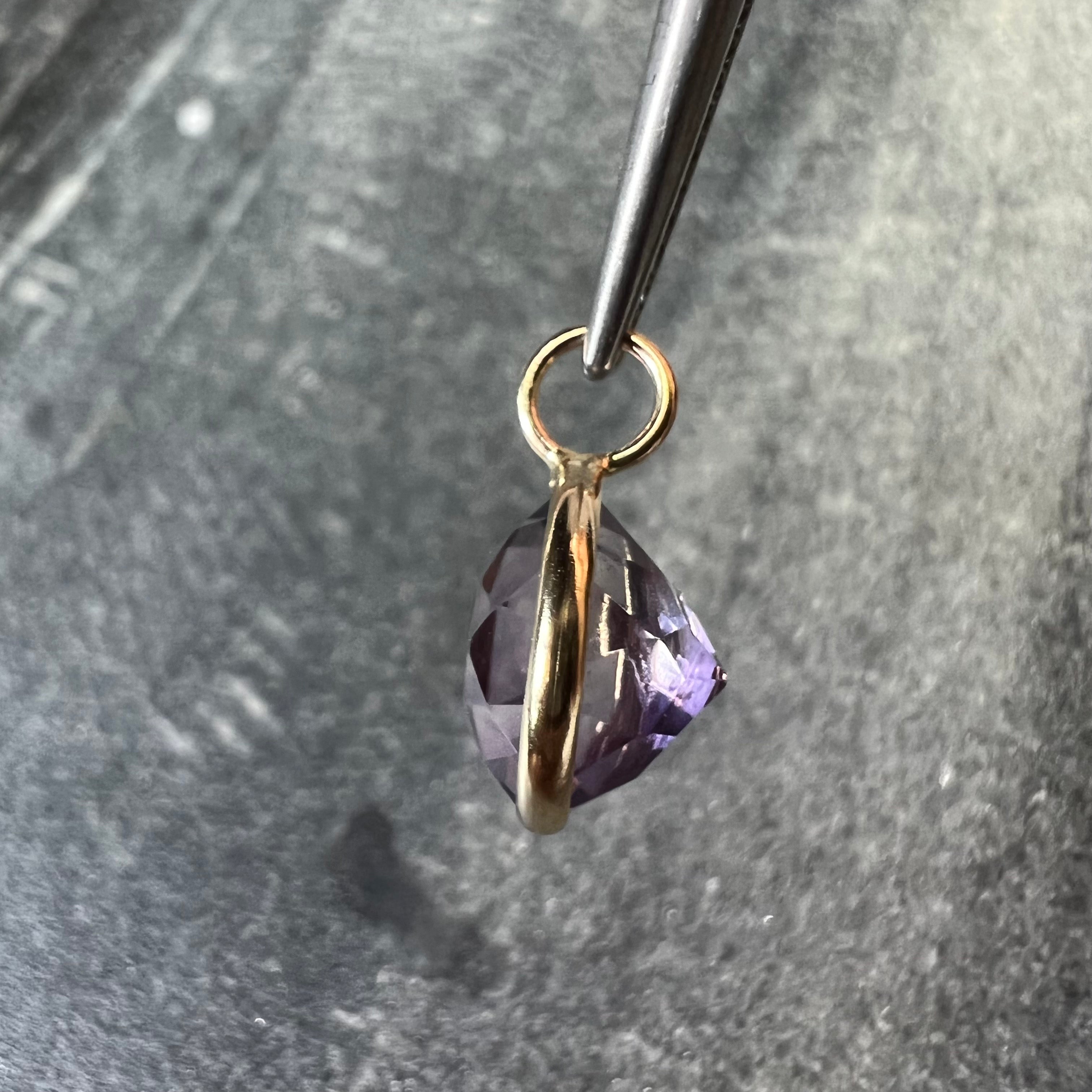 2.45CT Natural Light Round Violet Amethyst 14K Yellow Gold Pendant Charm 13x9mm