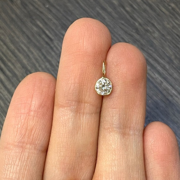 .30CT Brilliant Cut Diamond Pendant in solid 14k Yellow Gold