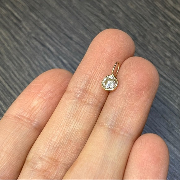 .30CT Brilliant Cut Diamond Pendant in solid 14k Yellow Gold