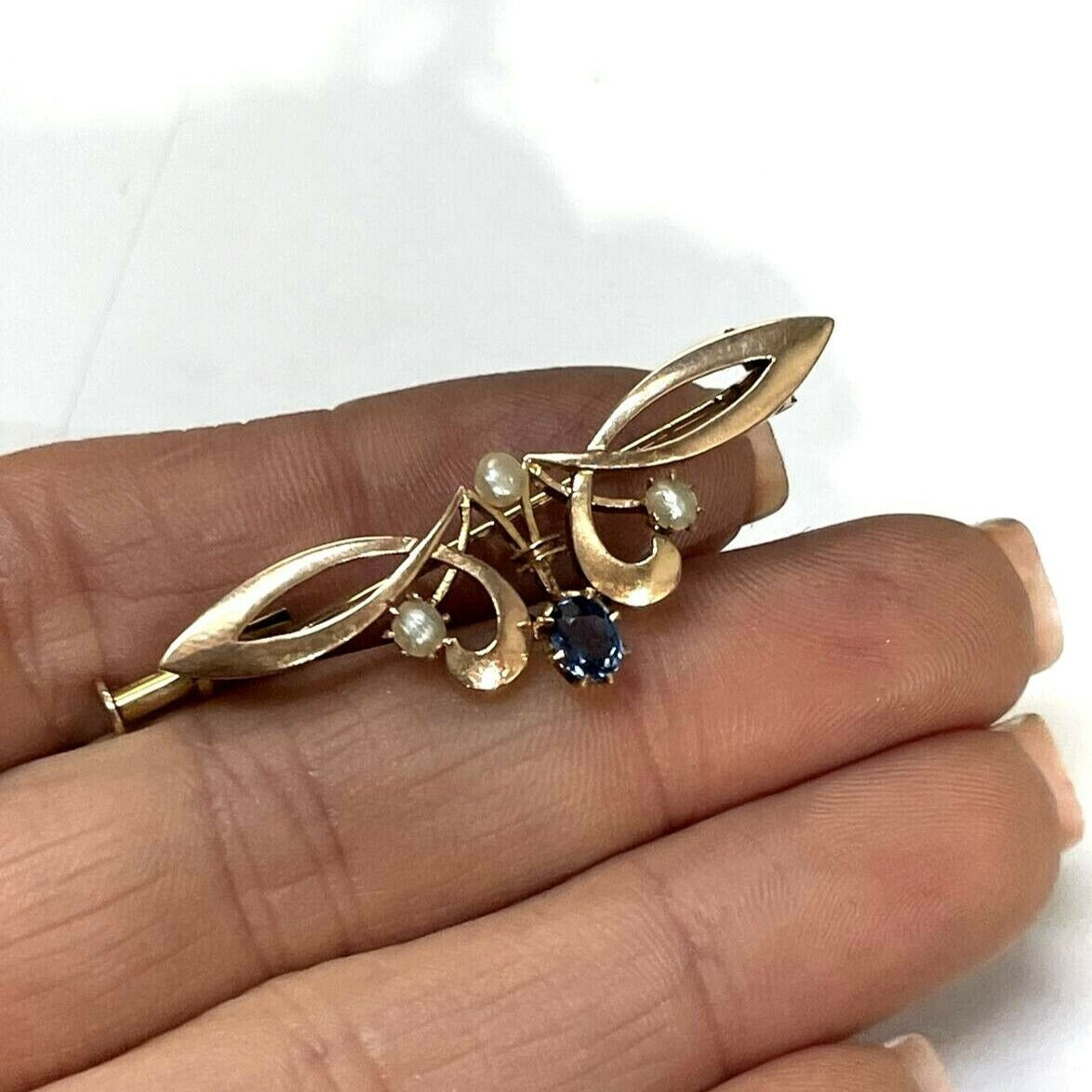 18K Rose Gold Art Nouveau Natural Sapphire and Pearl Brooch Pin