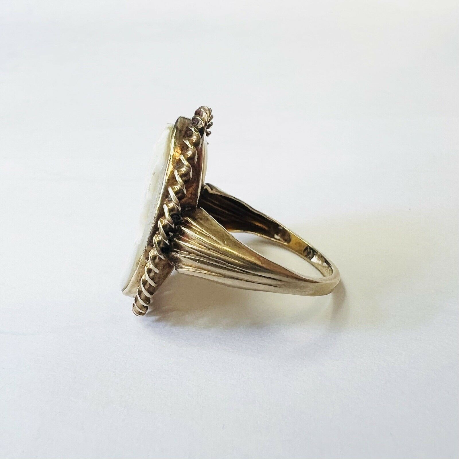 Victorian 10K Yellow Gold Cameo Ring Band Size 3.5