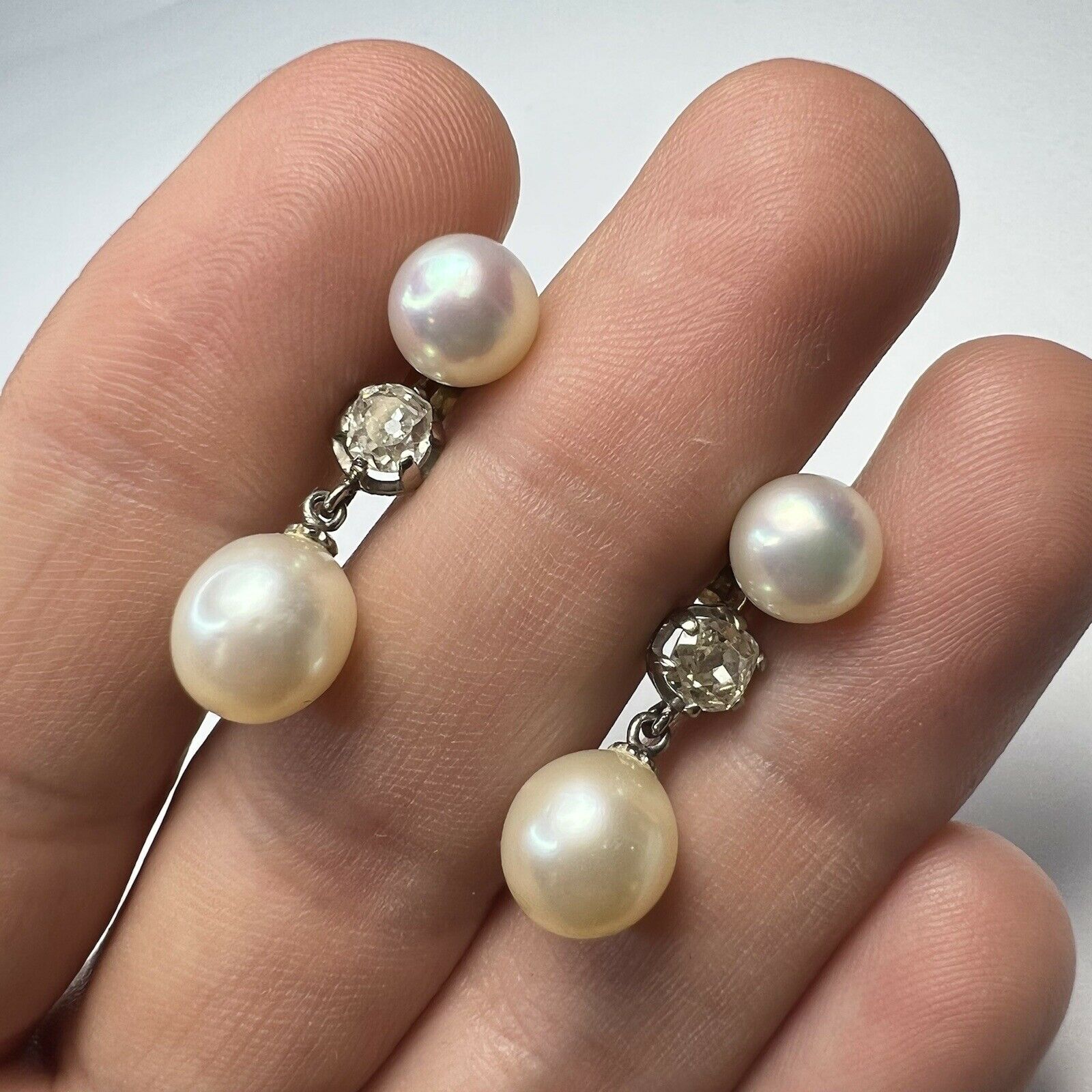 14K Yellow & White Gold Pearl and Diamond Dangle Drop Earring 1"