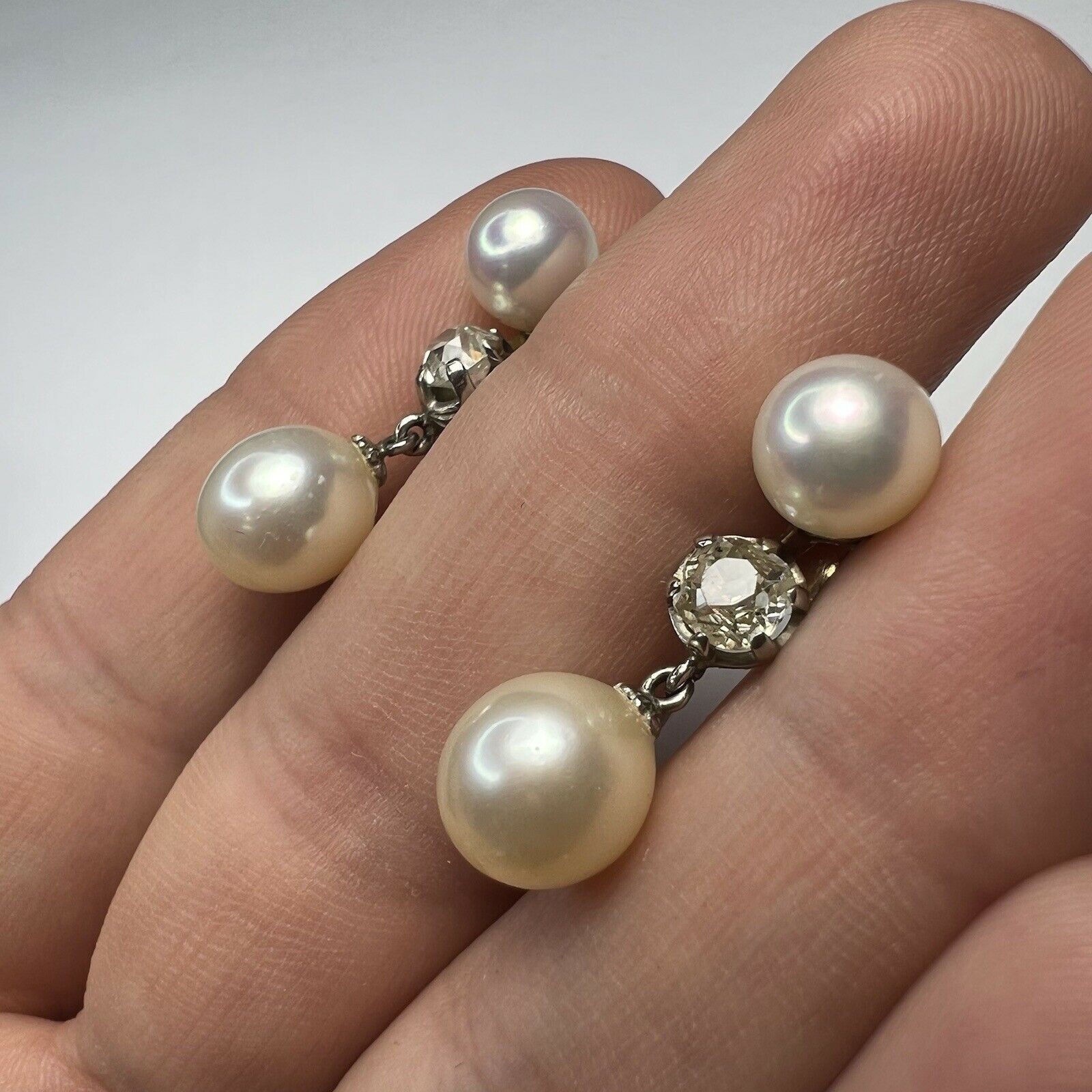 14K Yellow & White Gold Pearl and Diamond Dangle Drop Earring 1"