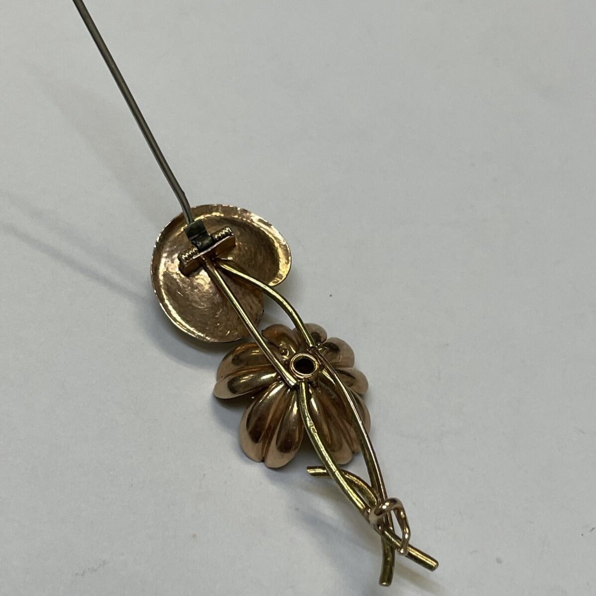 Art Nouveau 18K Yellow Gold and Diamond Lilly Pad Flower Brooch Pin