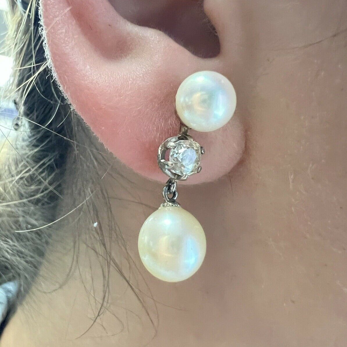 14K Yellow & White Gold Pearl and Diamond Dangle Drop Earring 1"
