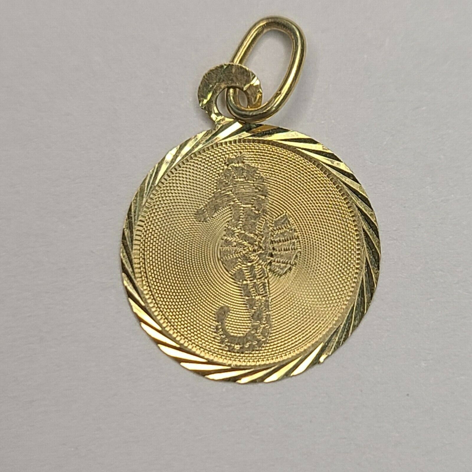 10K Yellow Gold Seahorse Round Pendant Charm 20mmX14mm