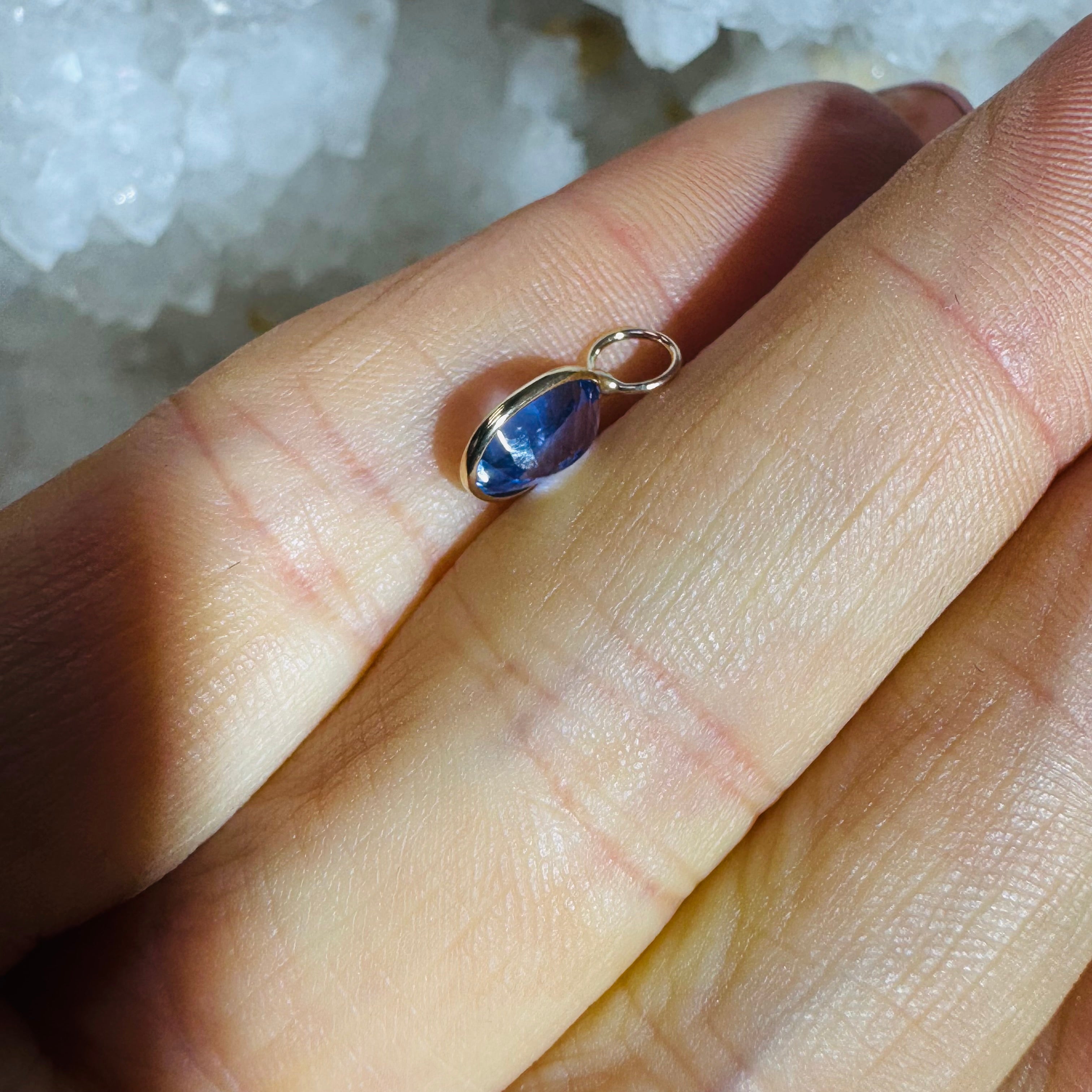 Natural Oval Tanzanite 14K Gem Charm Pendant