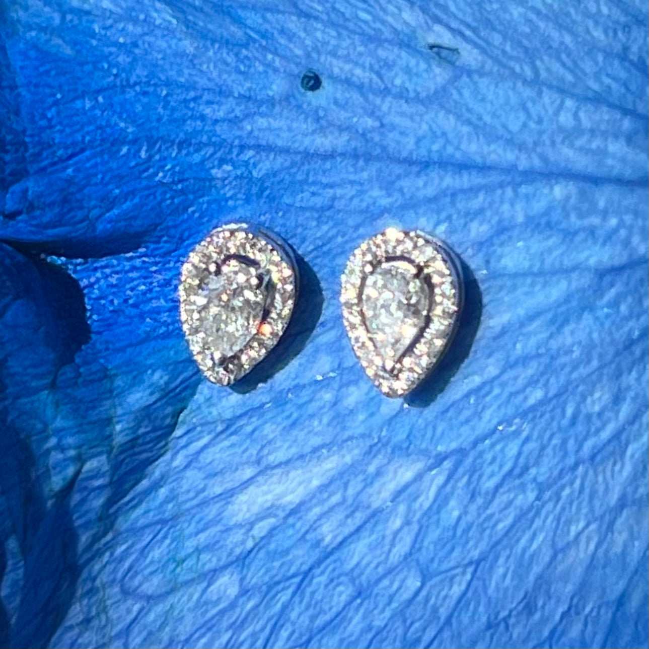 14K  Yellow Gold Pear Diamond Earring Studs