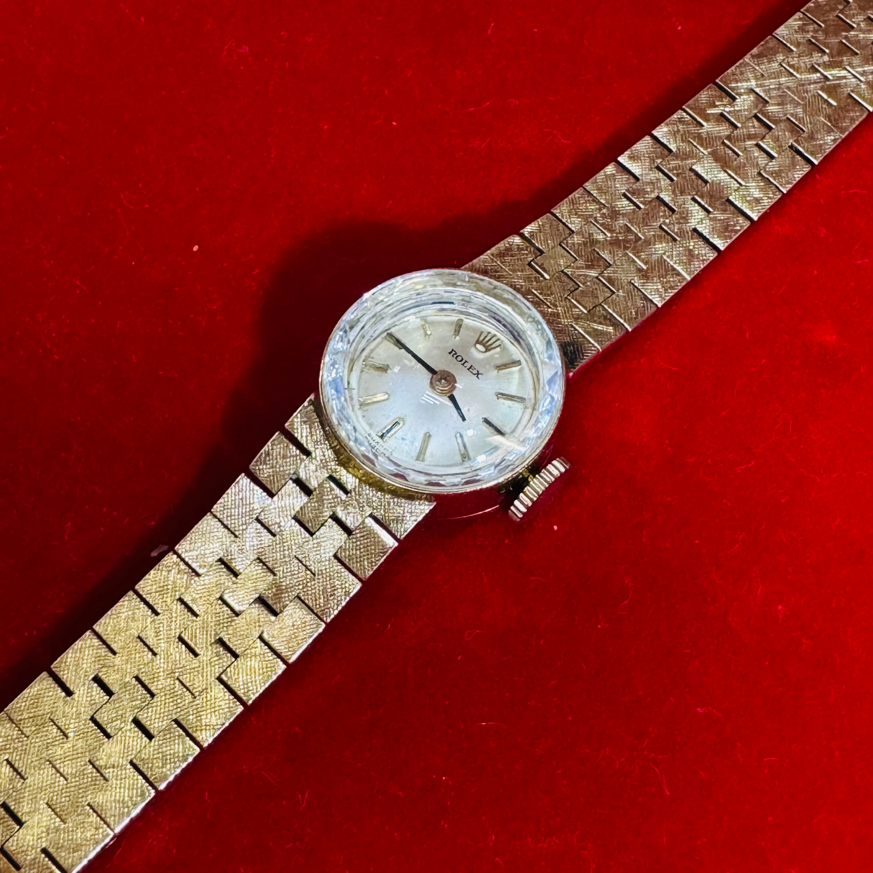 20mm Vintage Ladies Rolex Ladies Mini Wristwatch Solid 14K Yellow Gold