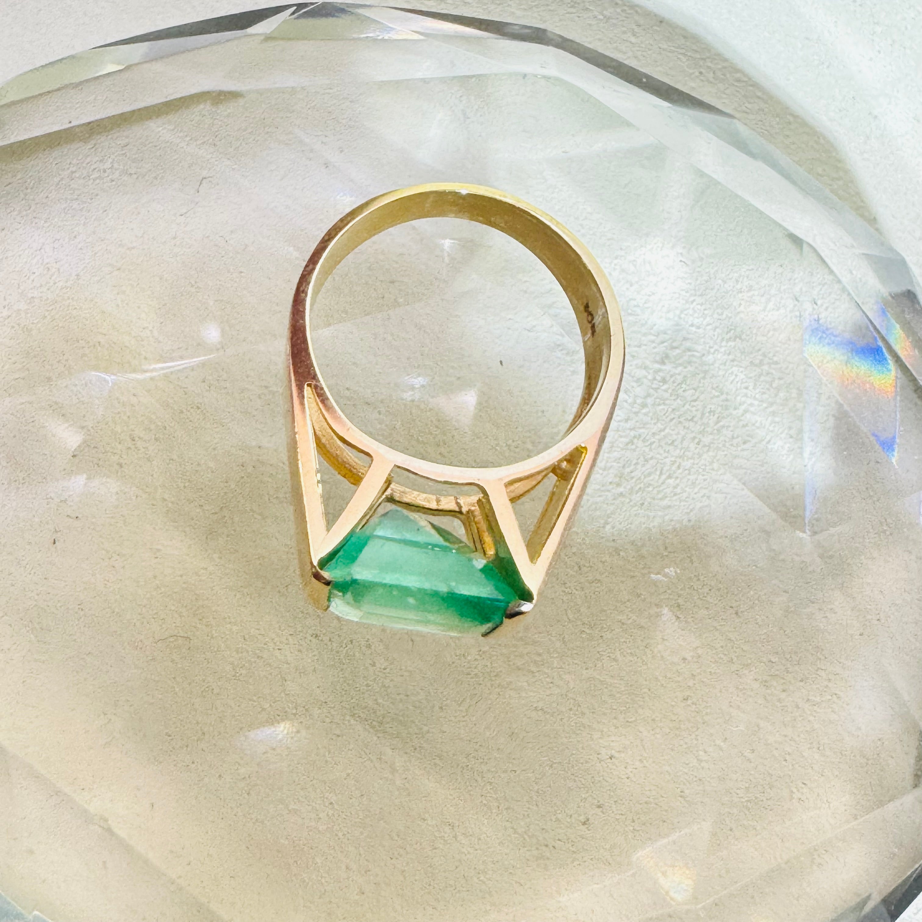 Solid 18K Yellow Gold Emerald Ring Size 6.25