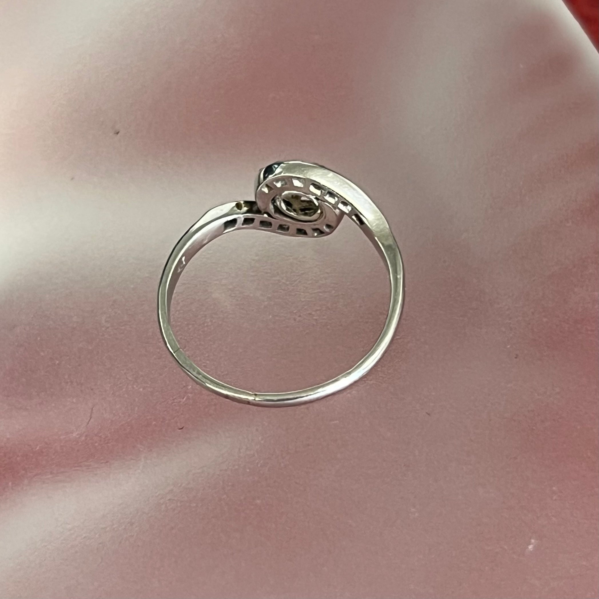 Stunning Antique Edwardian Swirl Platinum and Diamond Ring Size 8.5