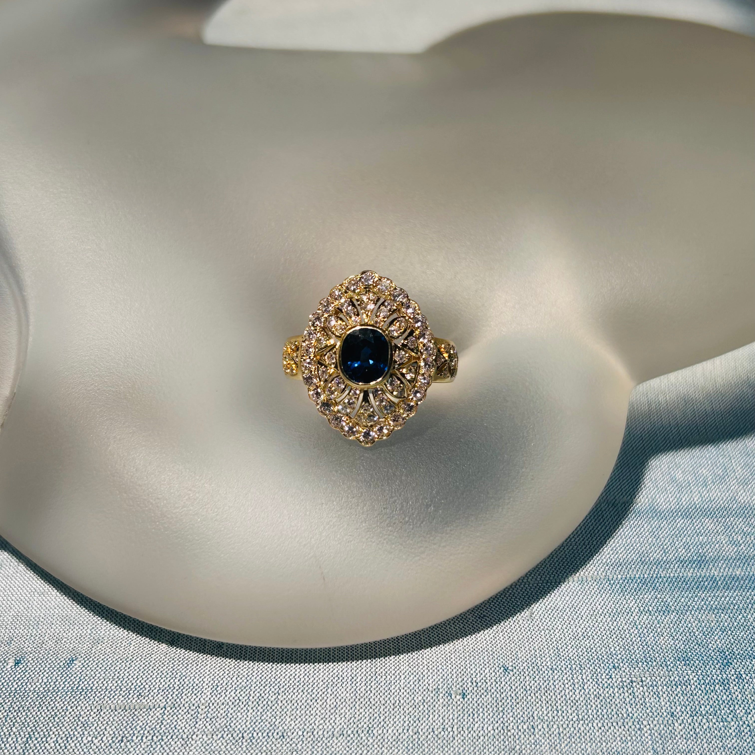 18K Yellow Gold Natural Diamond And Natural Blue Sapphire Size 6.5