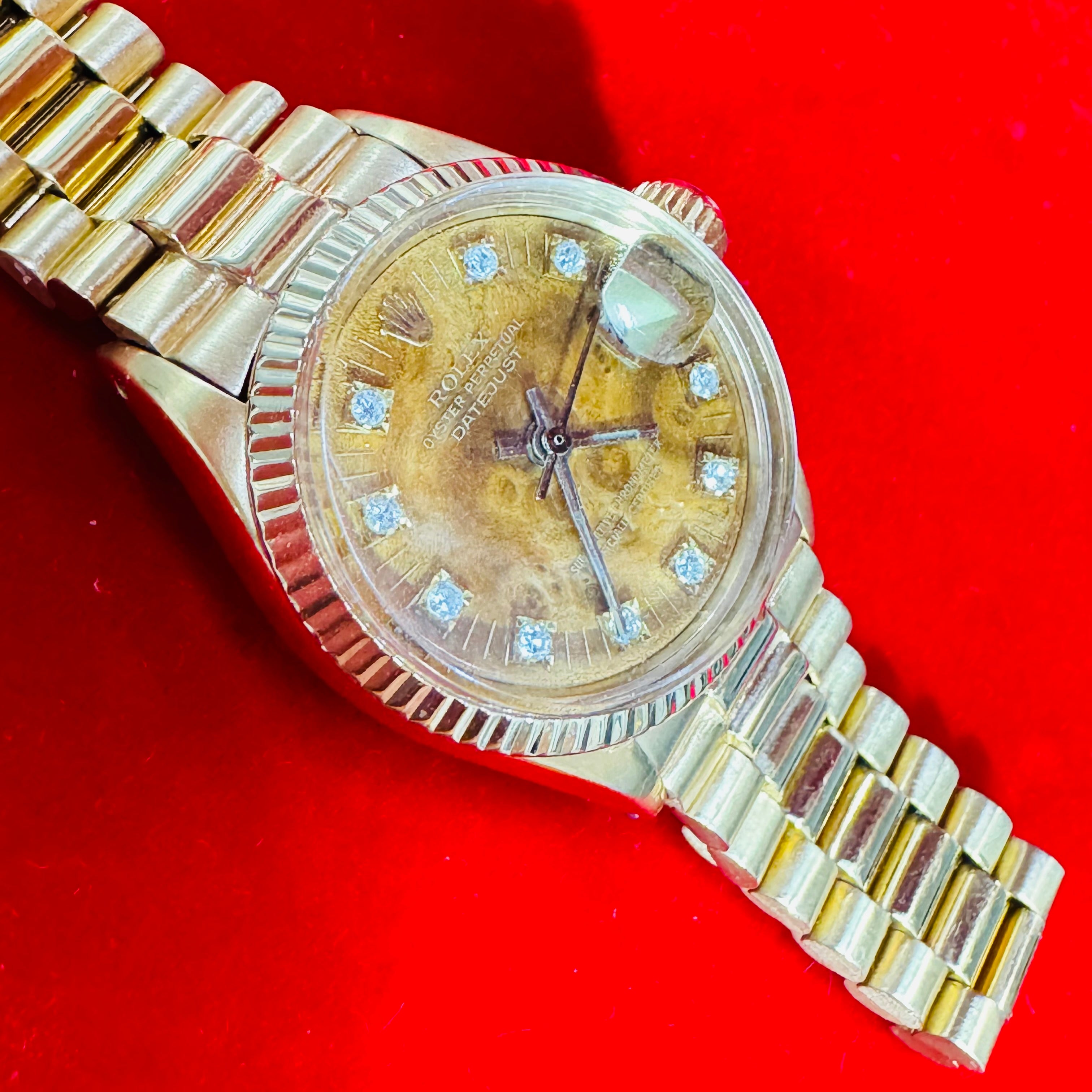 26mm 18K Yellow Gold Vintage Ladies Presidential Rolex Wristwatch with Wood Dial