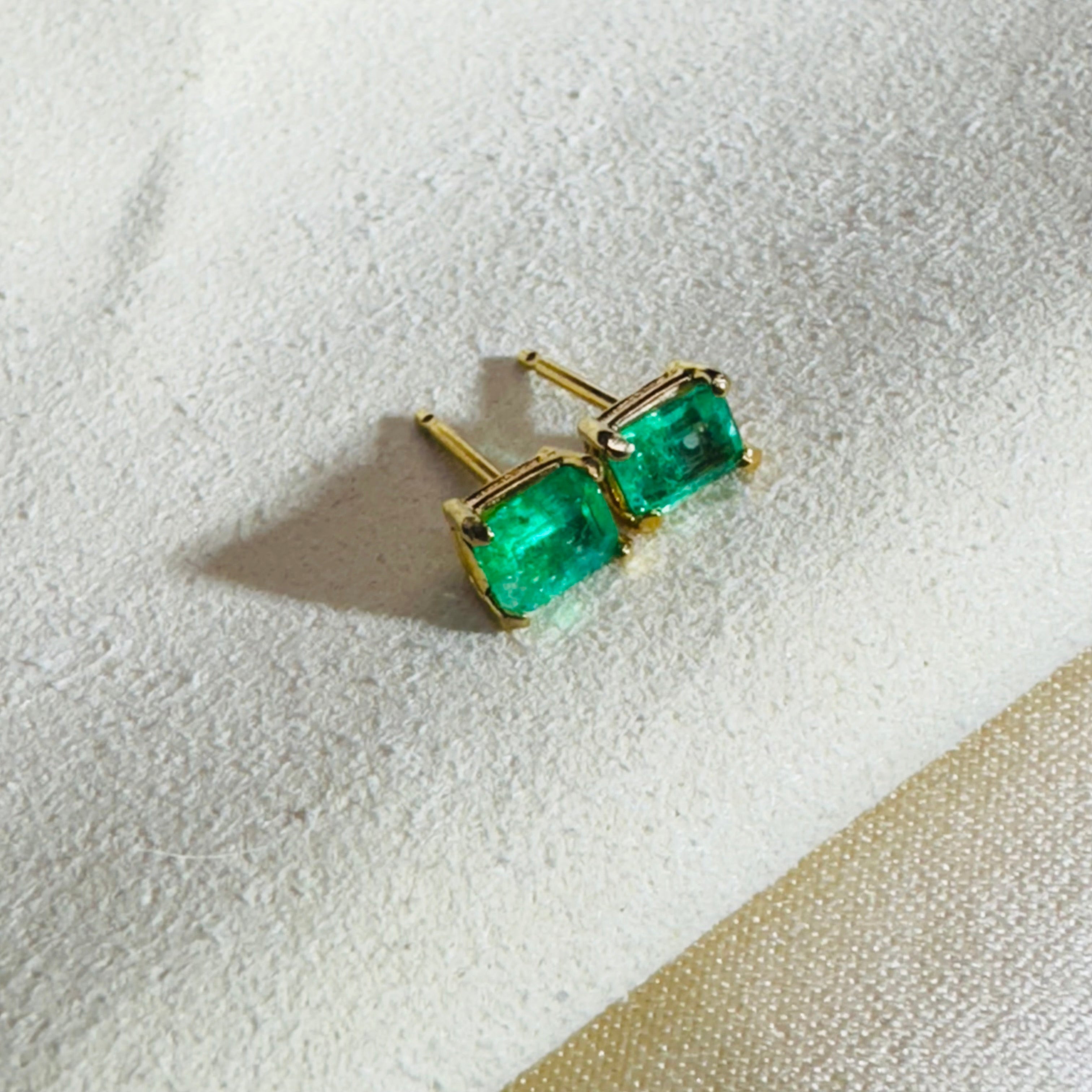 14K Yellow Gold Colombian Emerald Stud Earrings 5x4mm