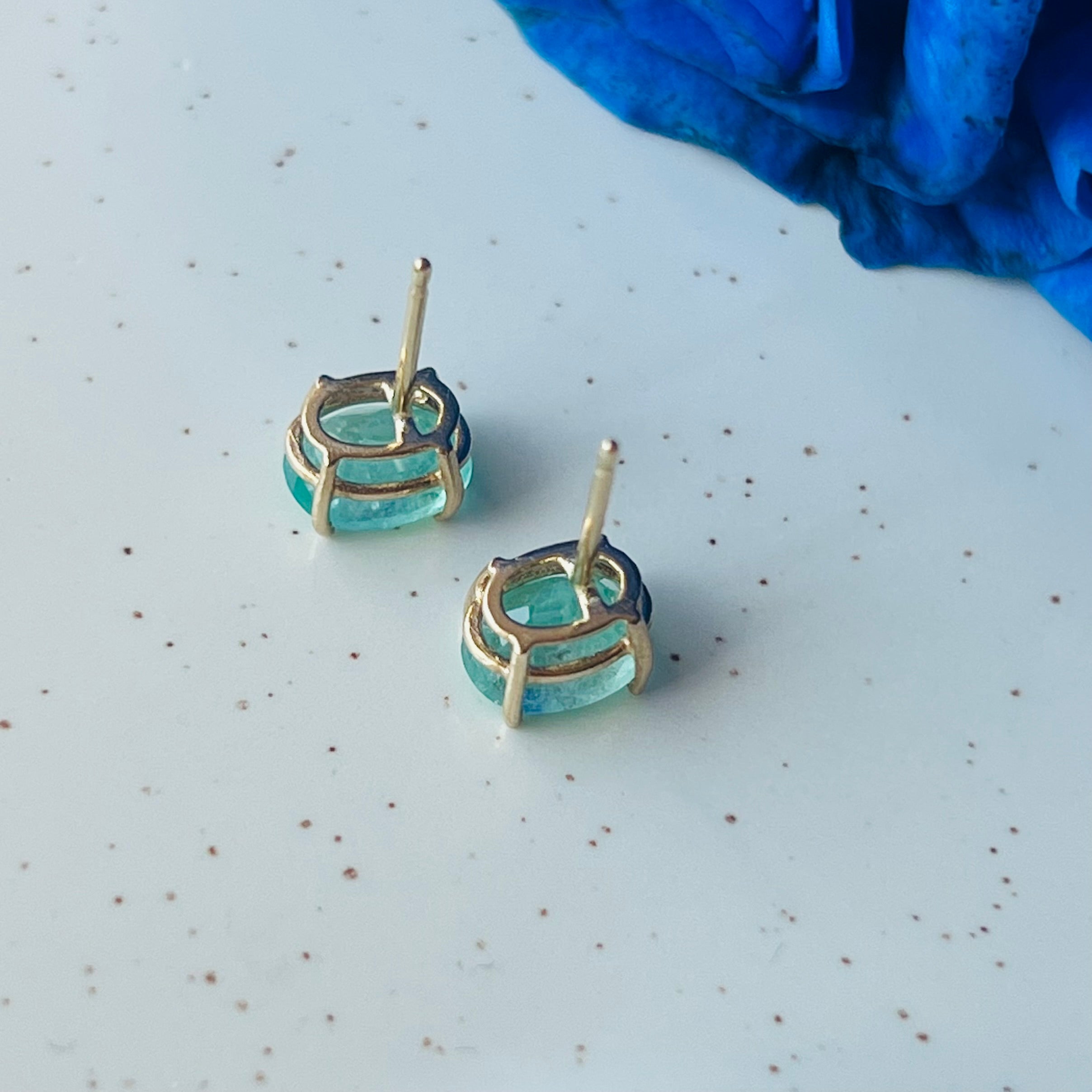 14K Yellow Gold Colombian Emerald Oval Stud Earrings
