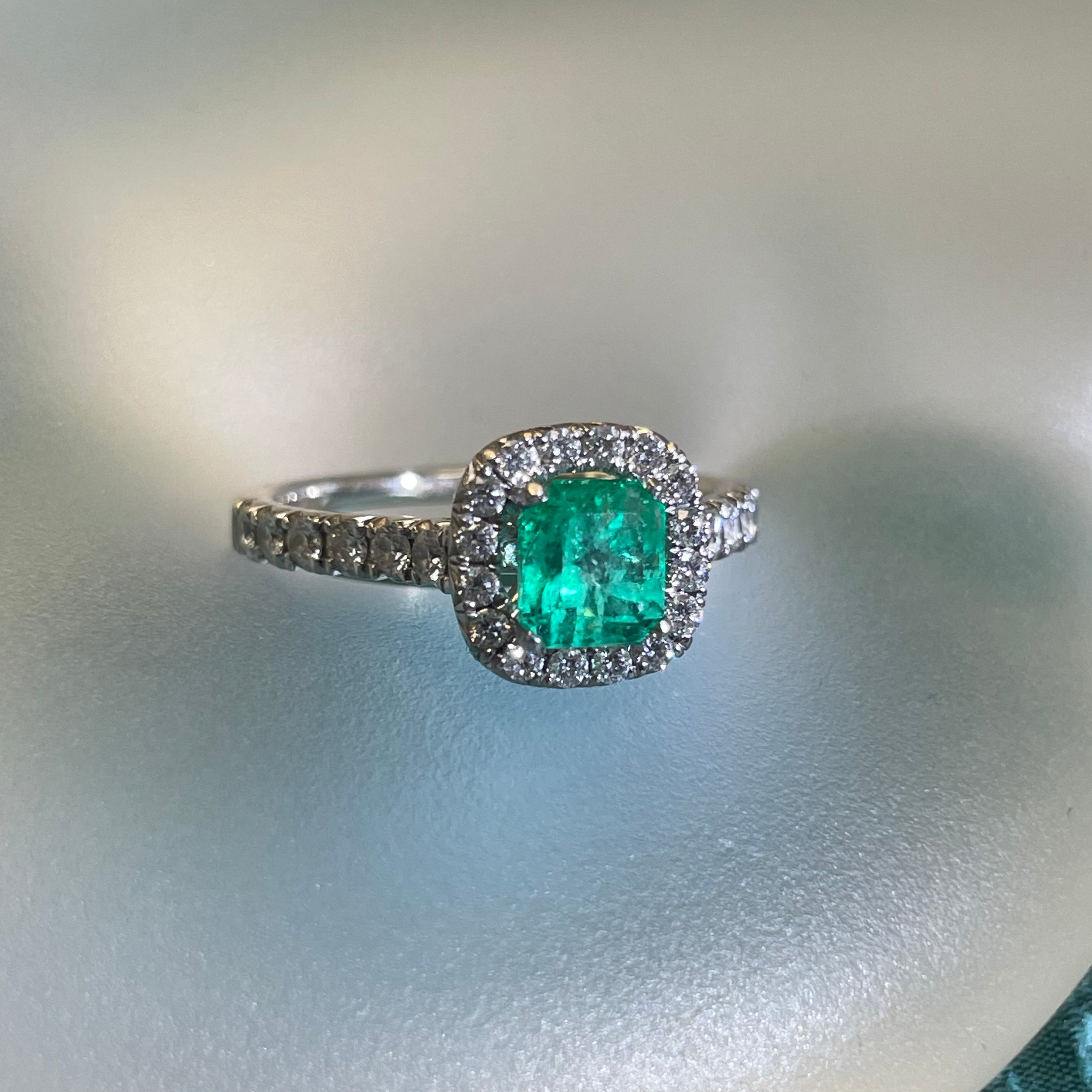 Natural Emerald and Diamond Halo 14K Yellow White Ring Size 6