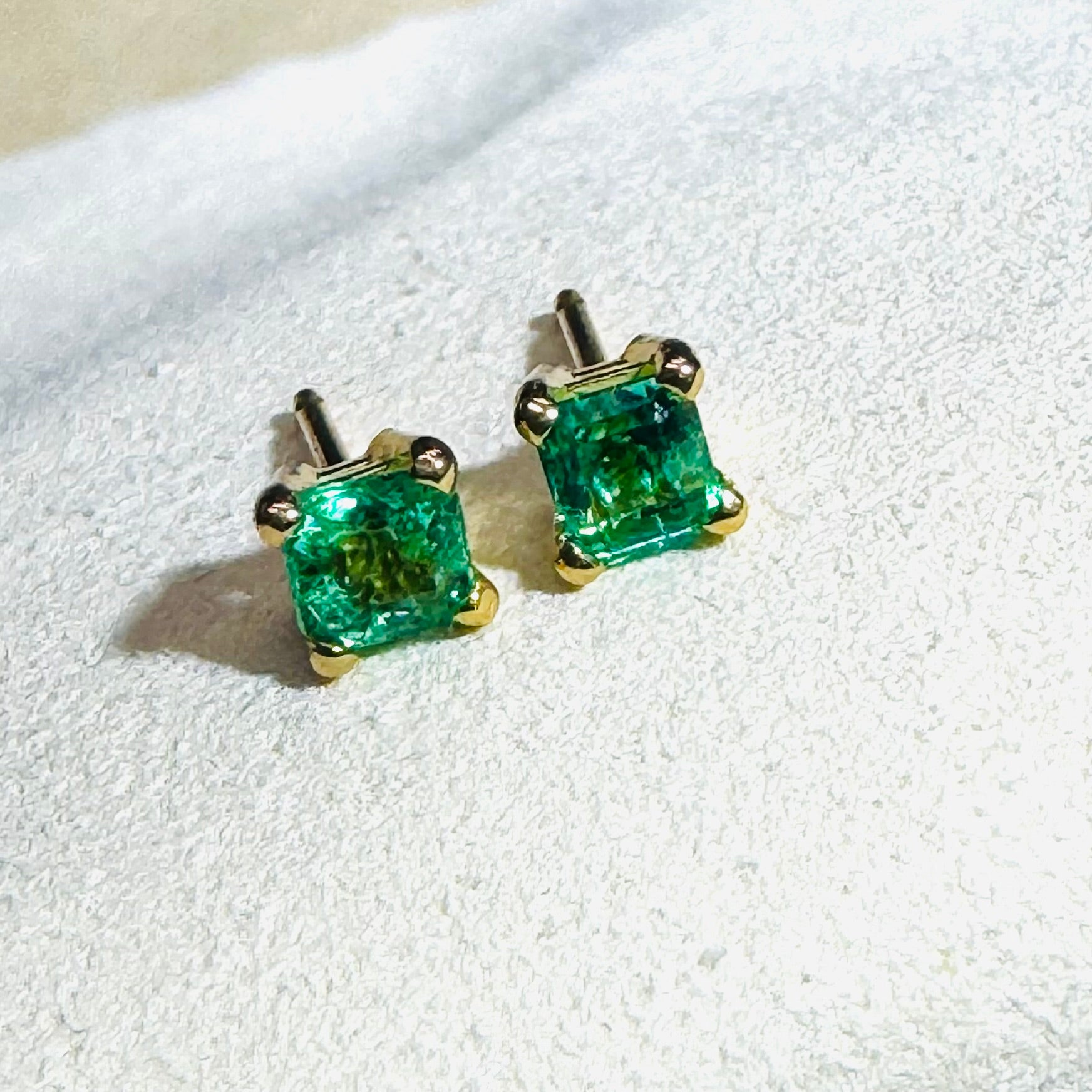 14K Yellow Gold Colombian Emerald Stud Earrings 4x4mm