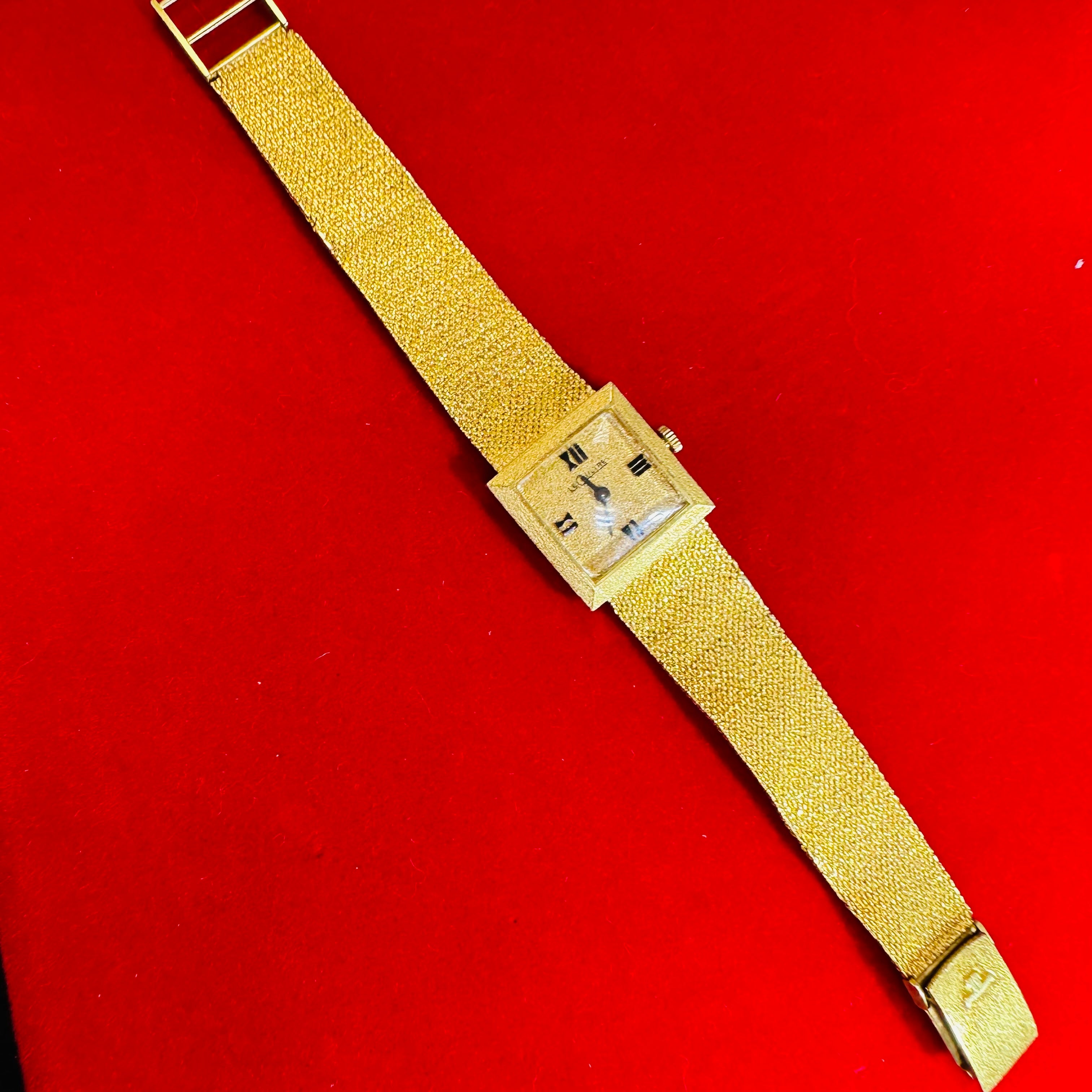 Retro Jaegre le Coultre Solid 18K Yellow Gold Mens Wristwatch 7-7.5”