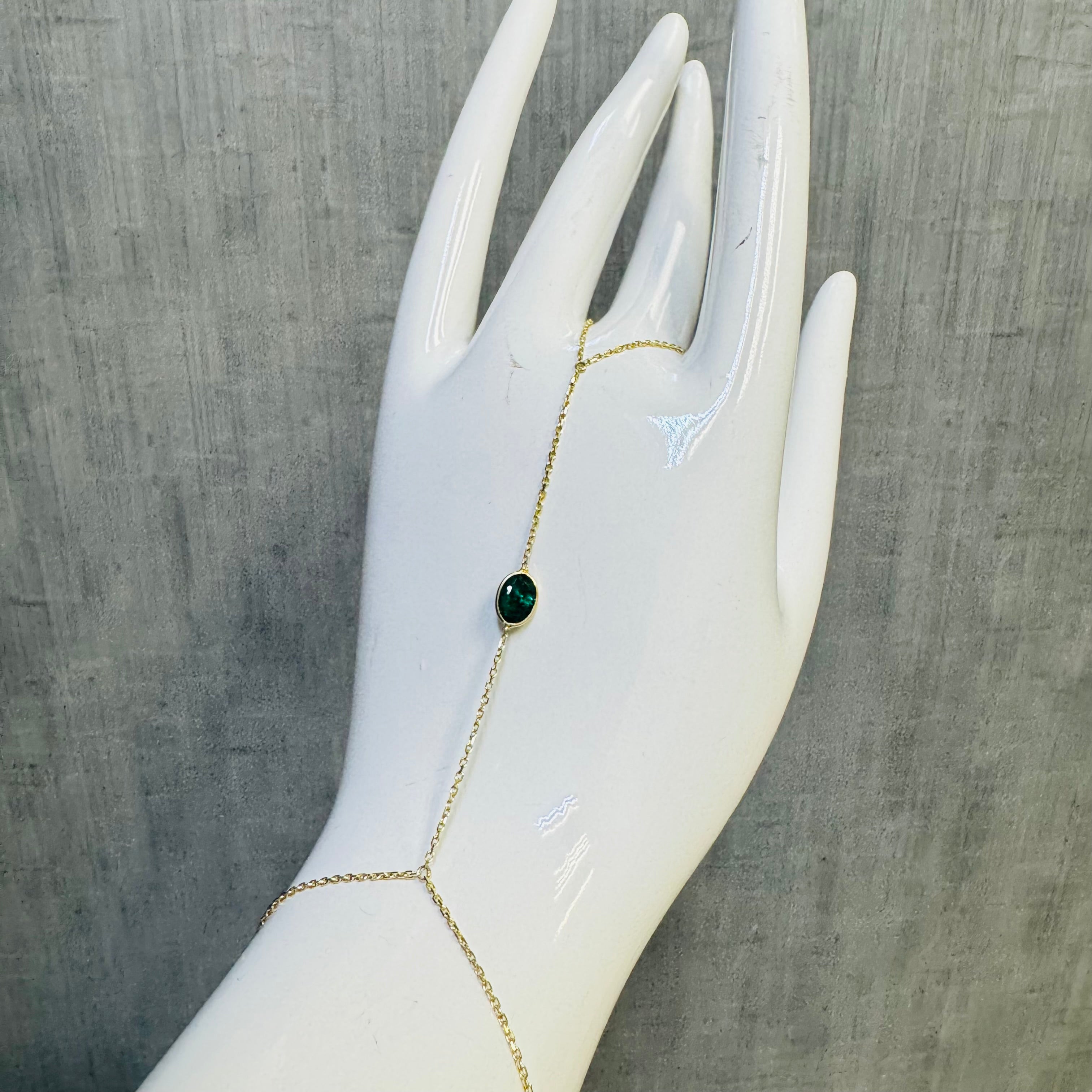 14k Yellow Gold Colombian Emerald Oval Handchain