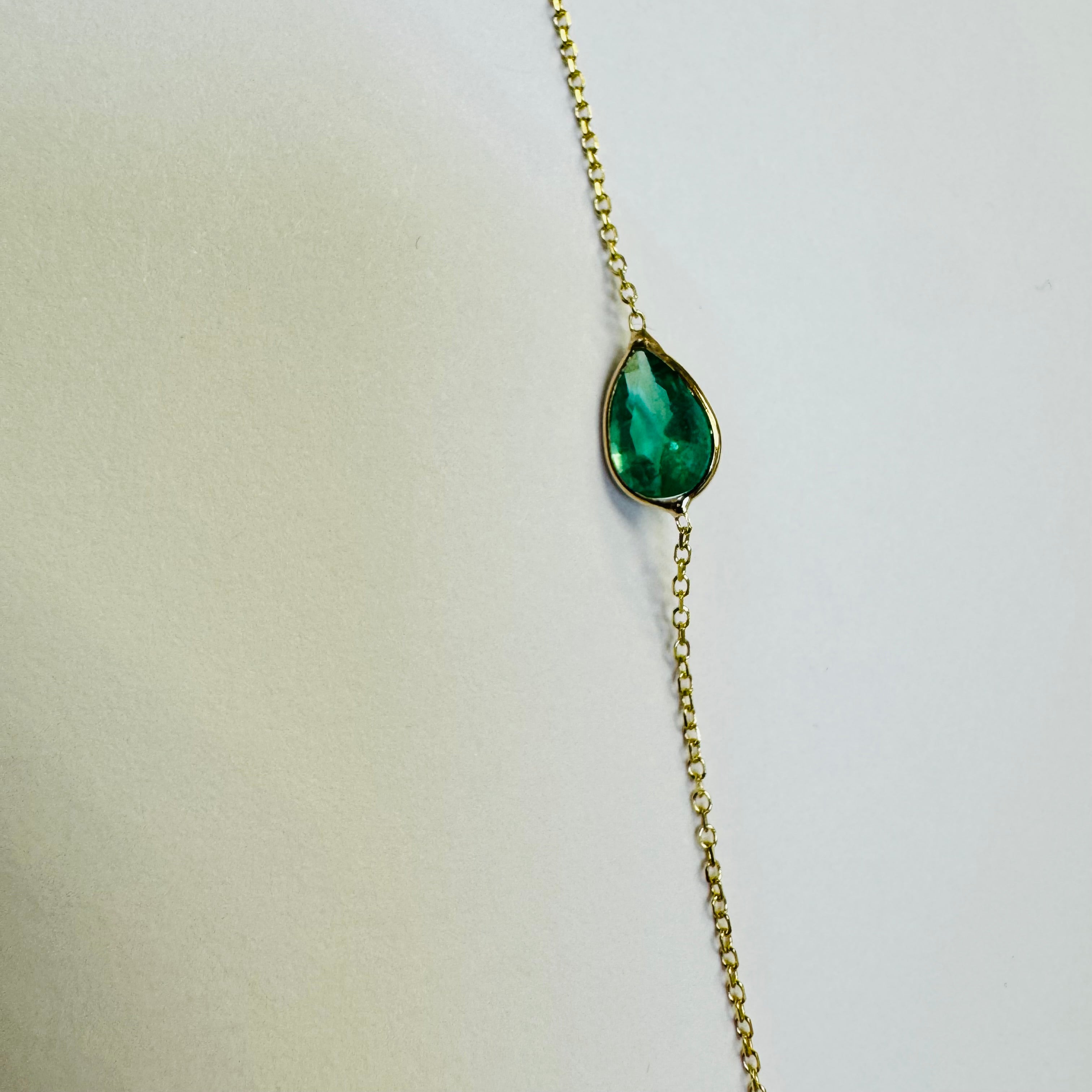 14K Yellow Gold Pear Emerald Handchain