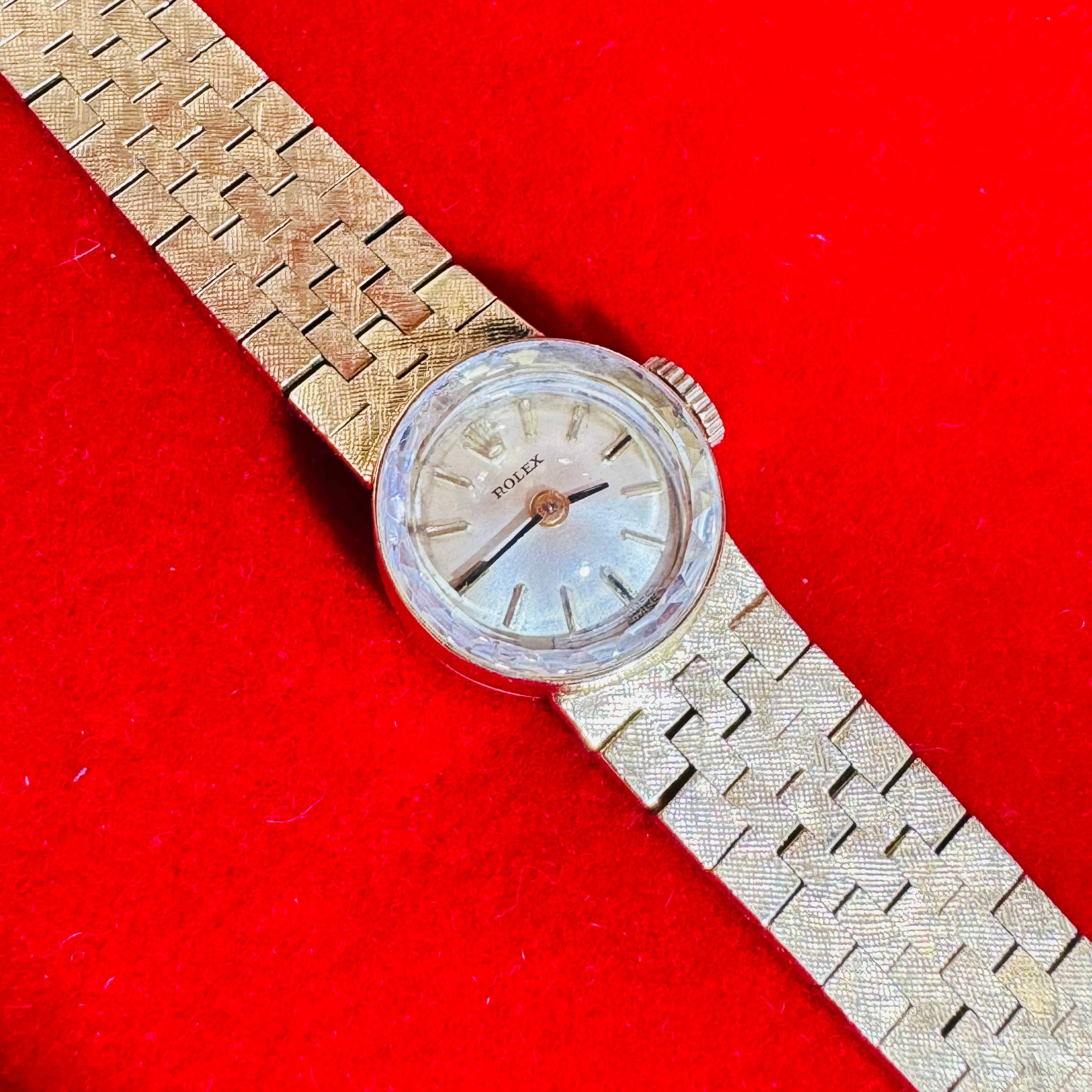 20mm Vintage Ladies Rolex Ladies Mini Wristwatch Solid 14K Yellow Gold