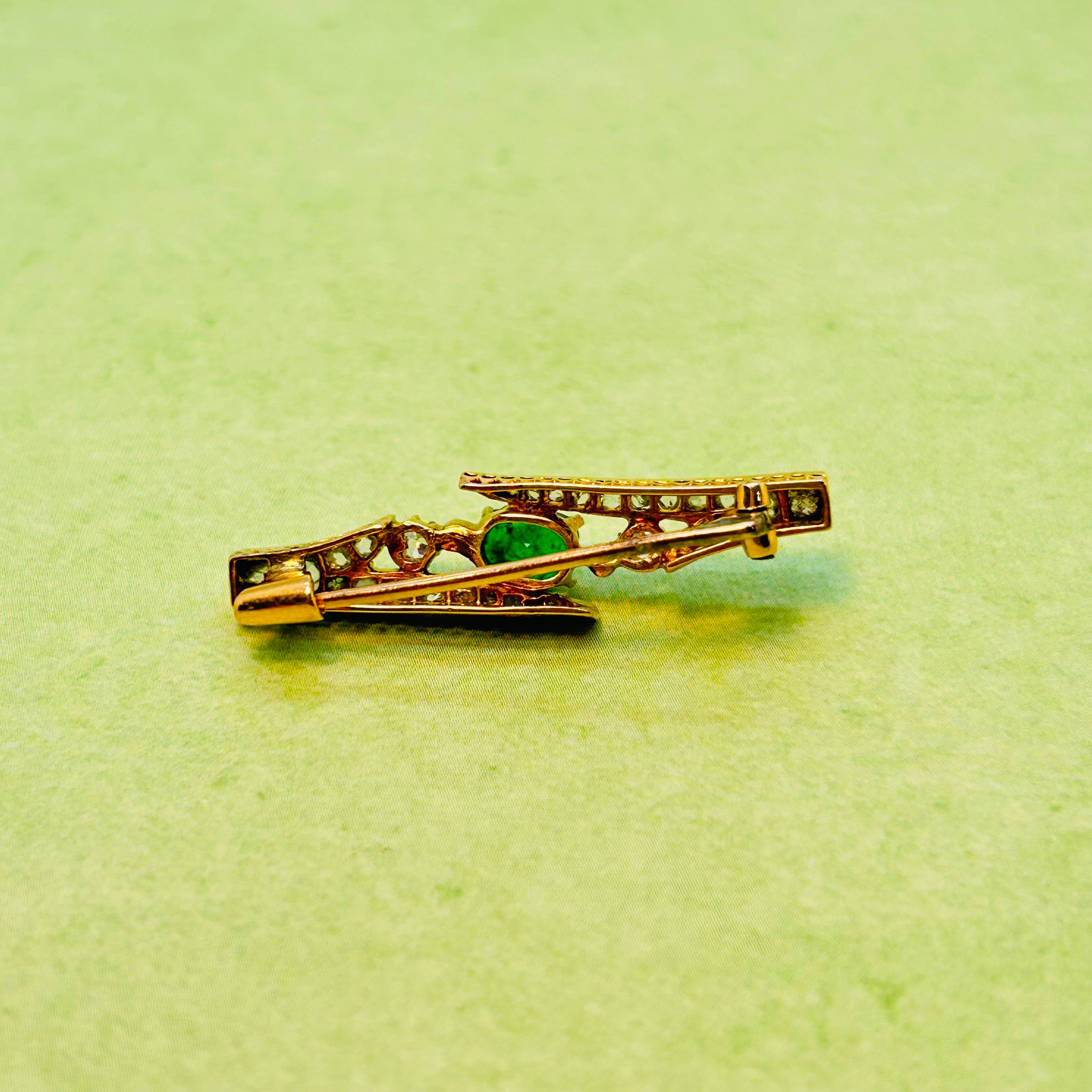 Diamond & Emerald Vintage Antique Pin Brooch 1.5”