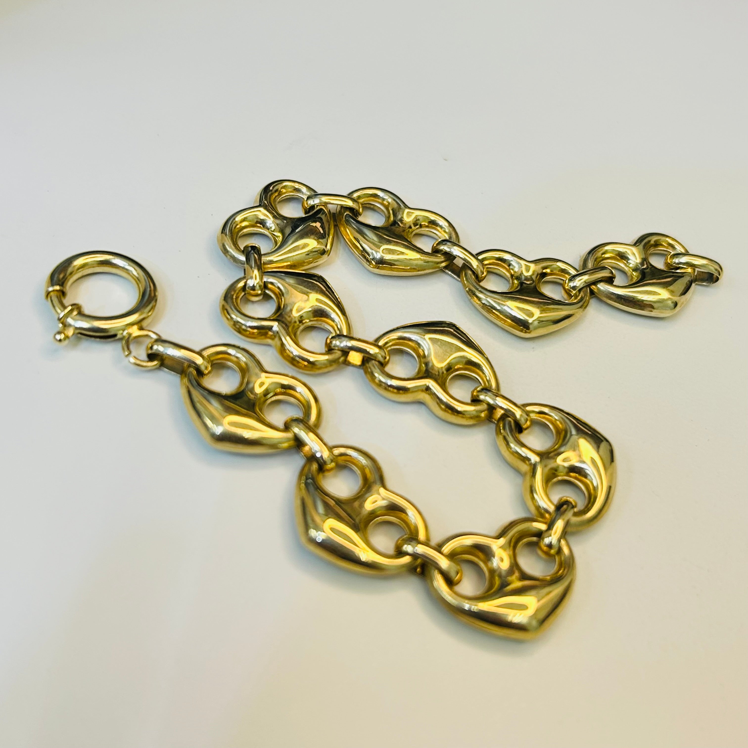 13.1mm Chunky 10K Yellow Gold Wide Heart Mariner Link Bracelet