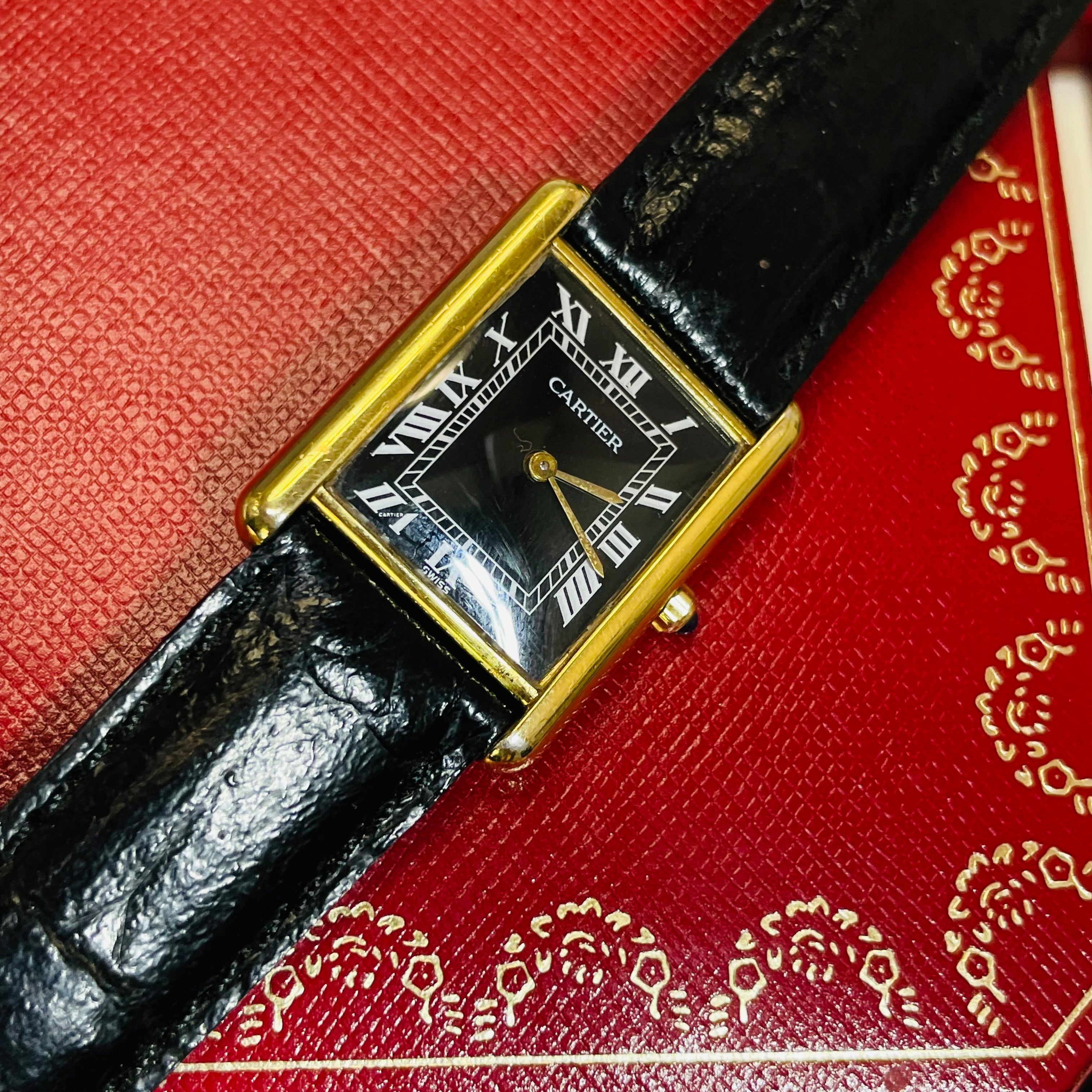 23x26mm Black Face with White Roman Numerals Cartier Vintage Must De Cartier