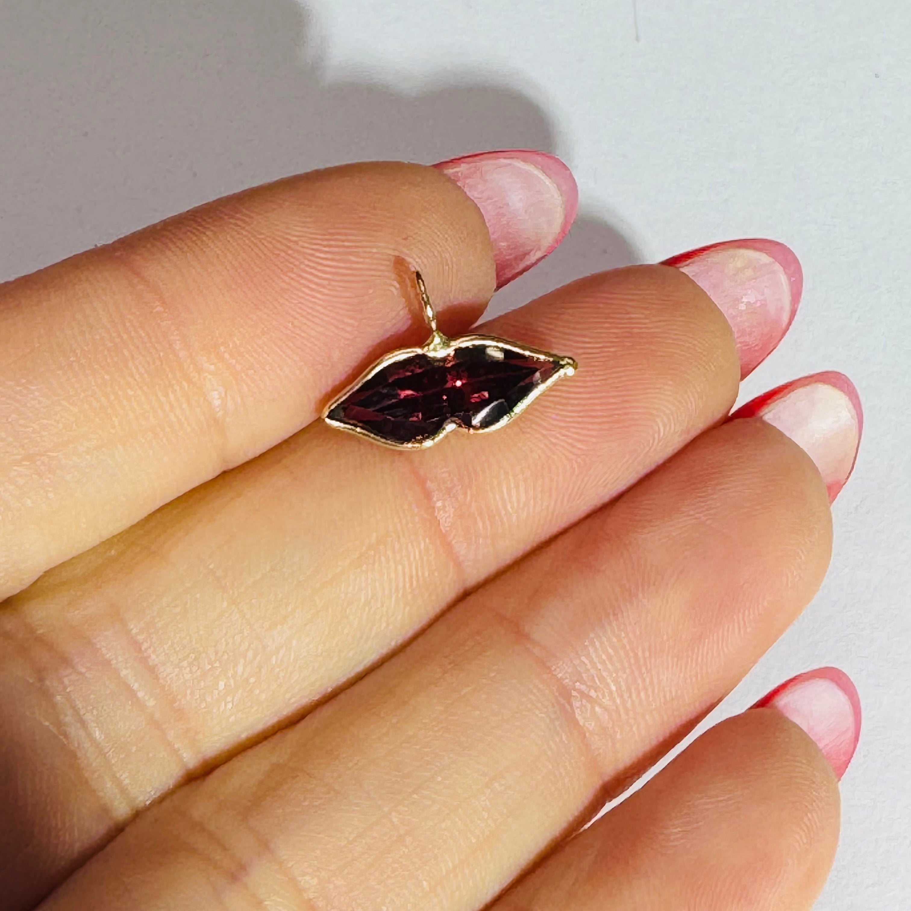 Natural Juicy Garnet Lip 14K Gem Charm Pendant
