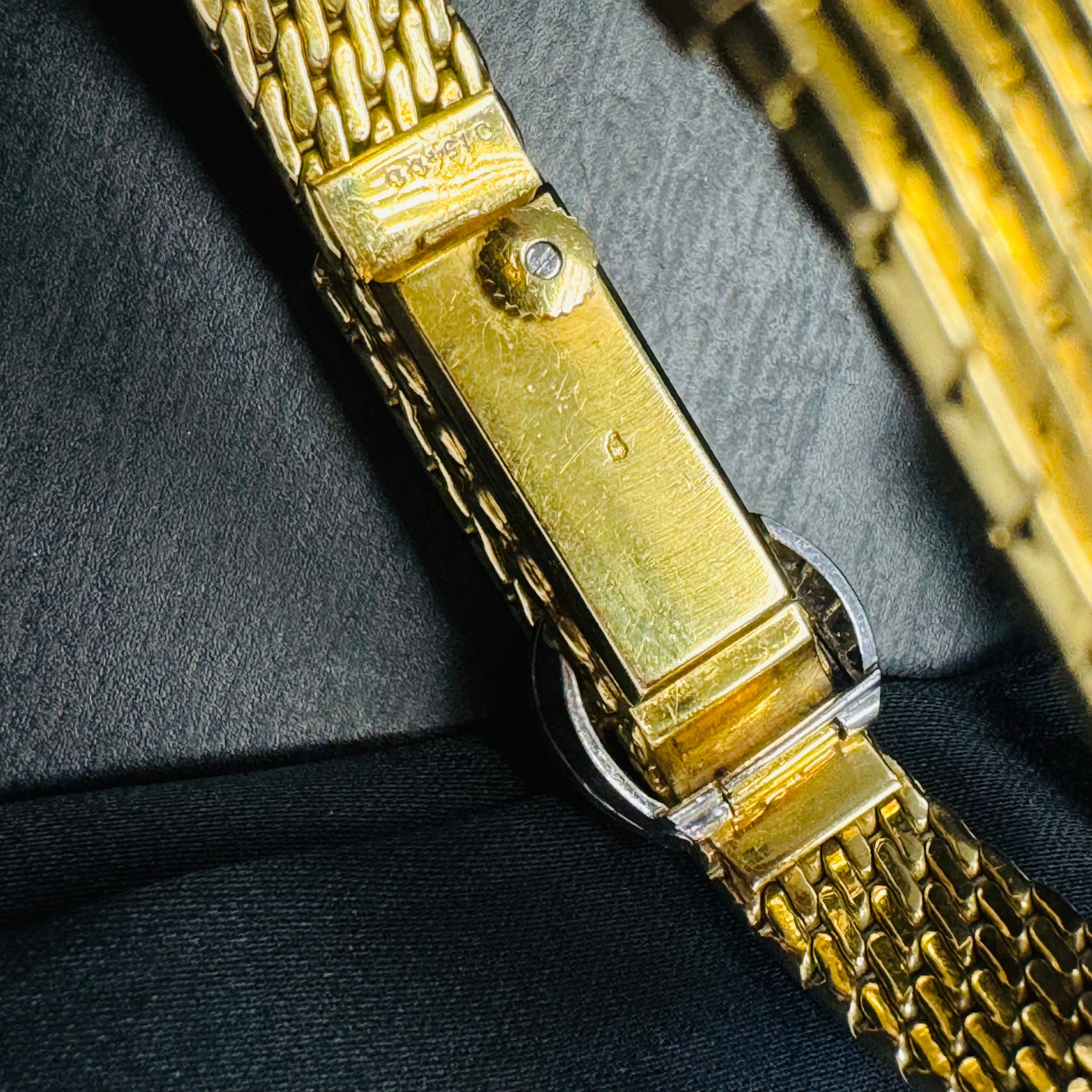 18K Yellow Gold Cartier Hidden Buckle Watch