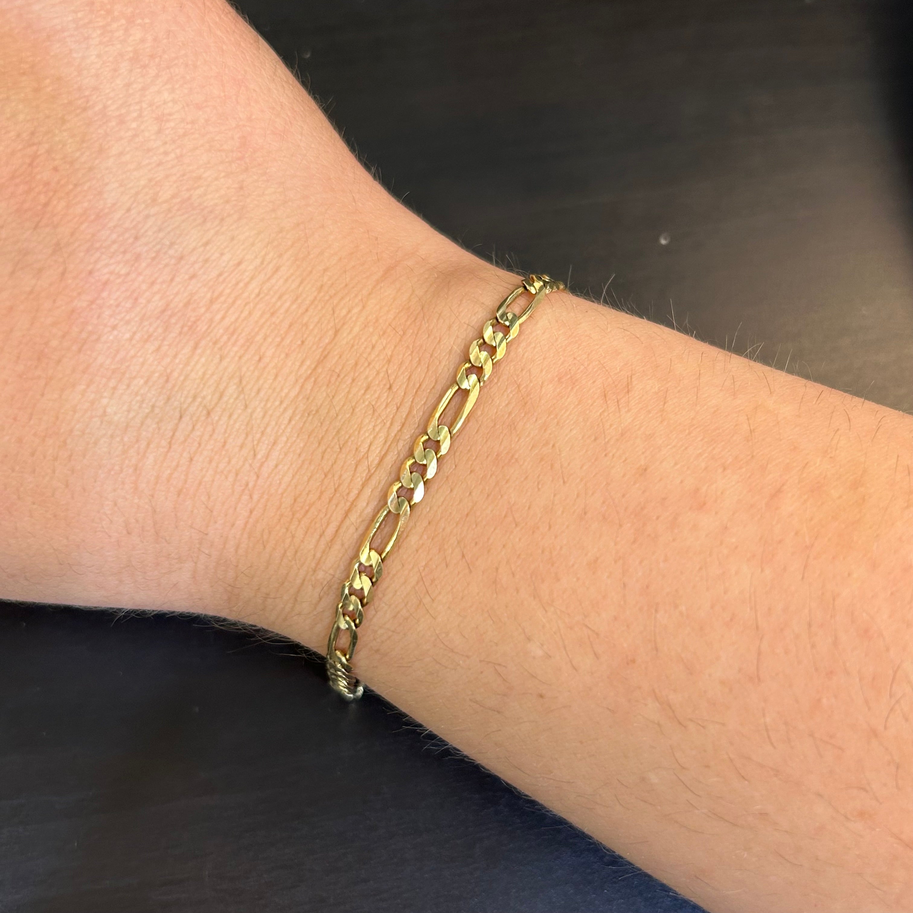 14K Yellow Gold  Solid Figaro Chain Bracelet 7.25”