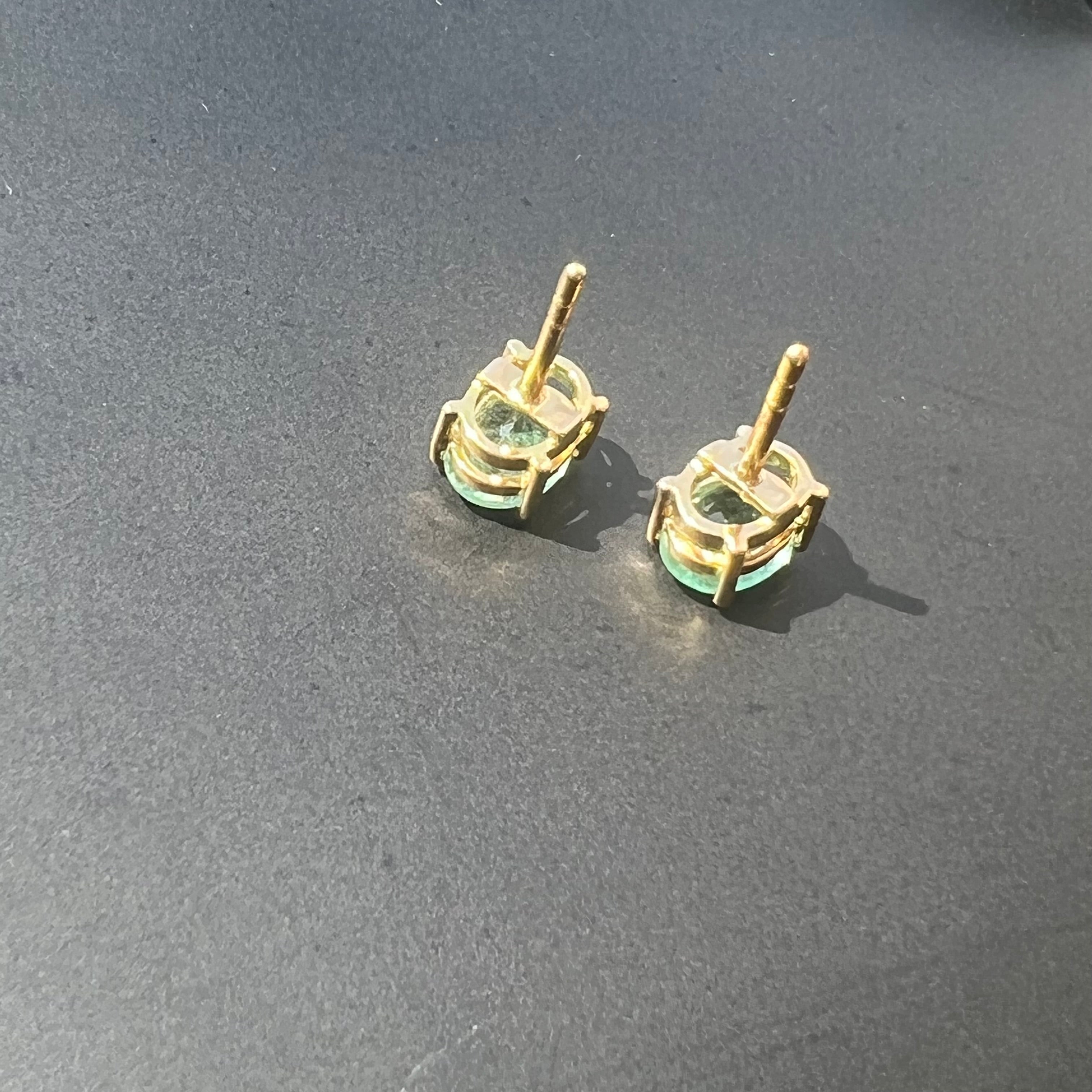 18K Yellow Gold Colombian Emerald Oval Stud Earrings